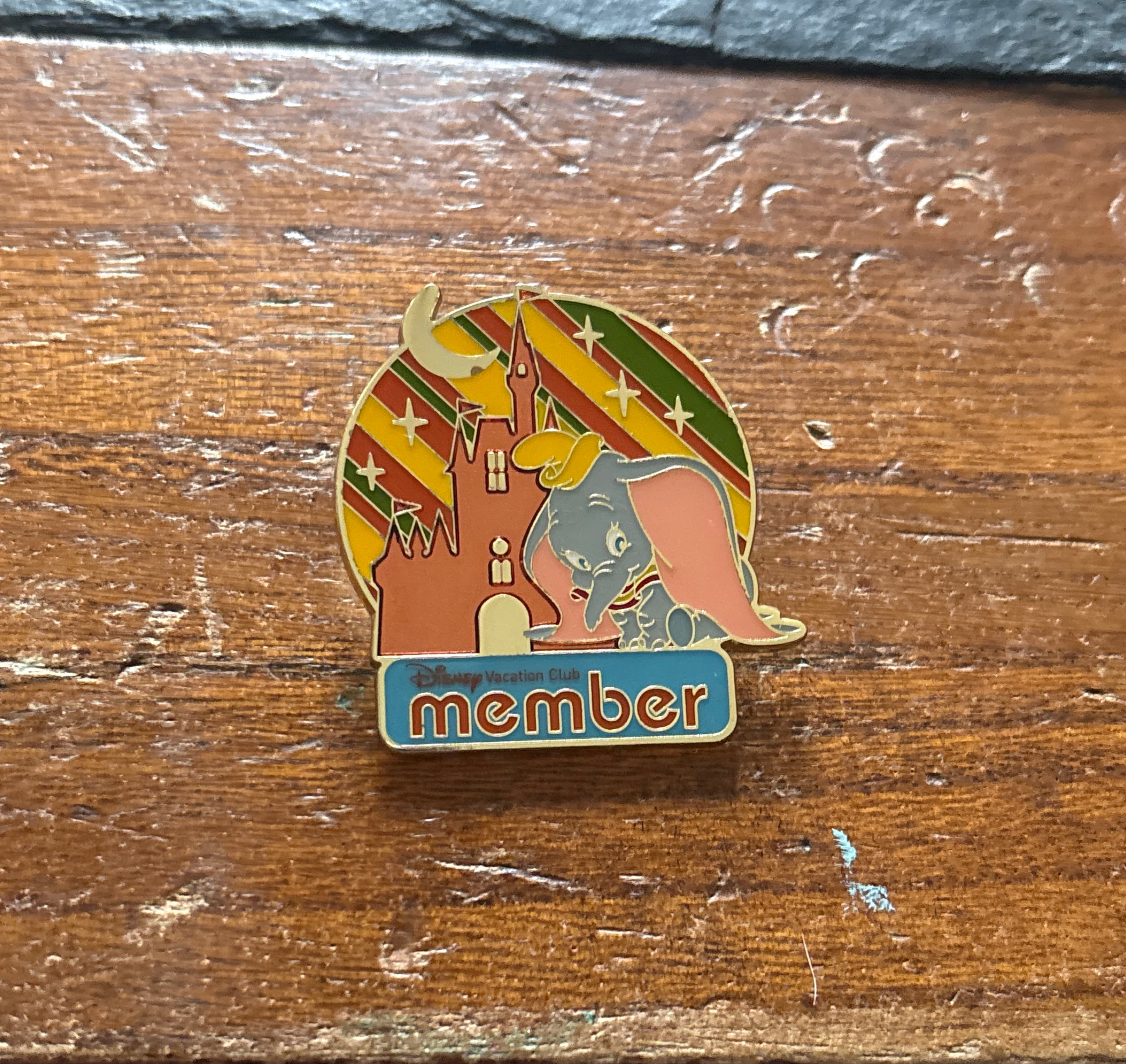 Dumbo with Castle - Disney Vacation Club Member front