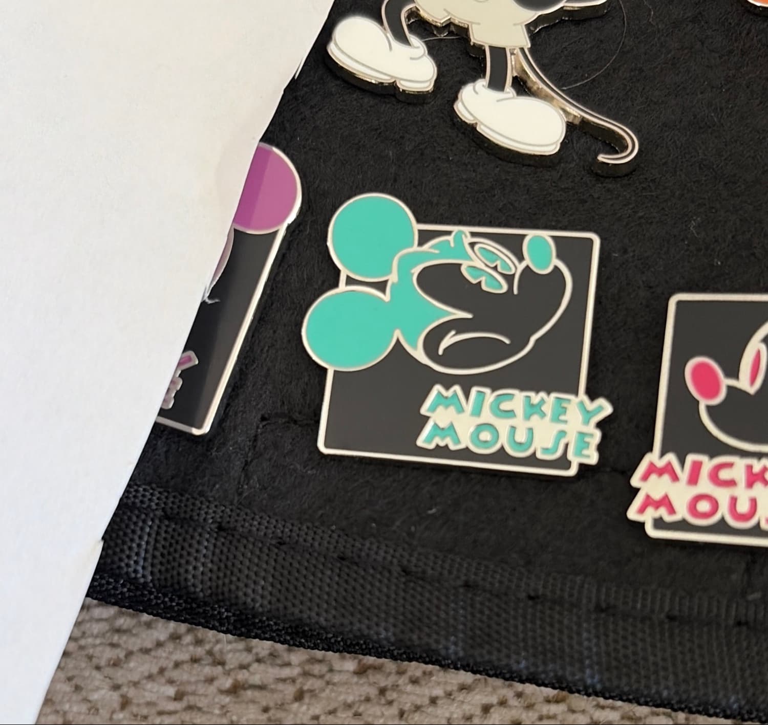 Mickey Mouse - Teal Colorful Mickey Head front