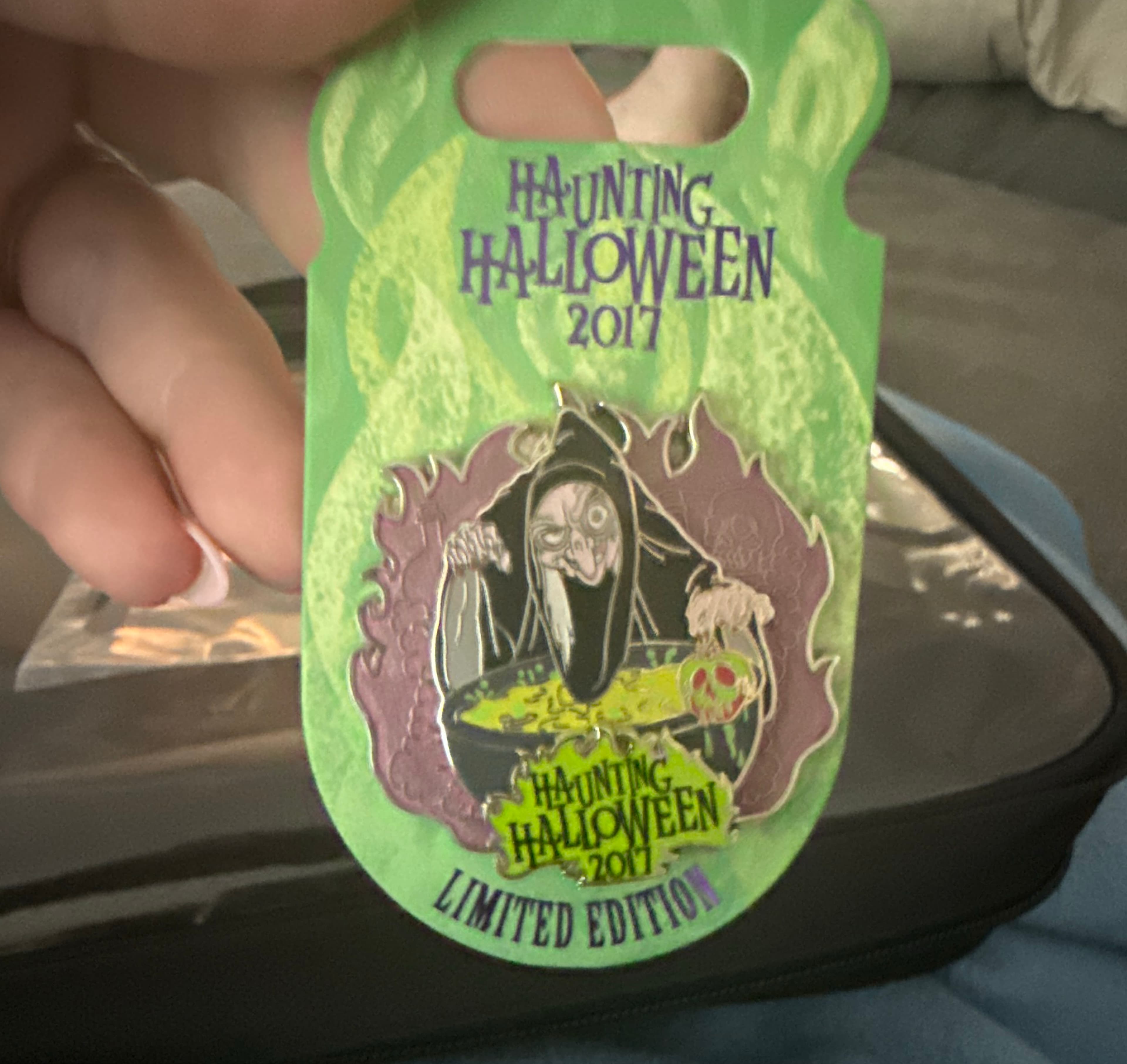Evil Queen as Old Hag with Cauldron - Haunting Halloween 2017 LE front