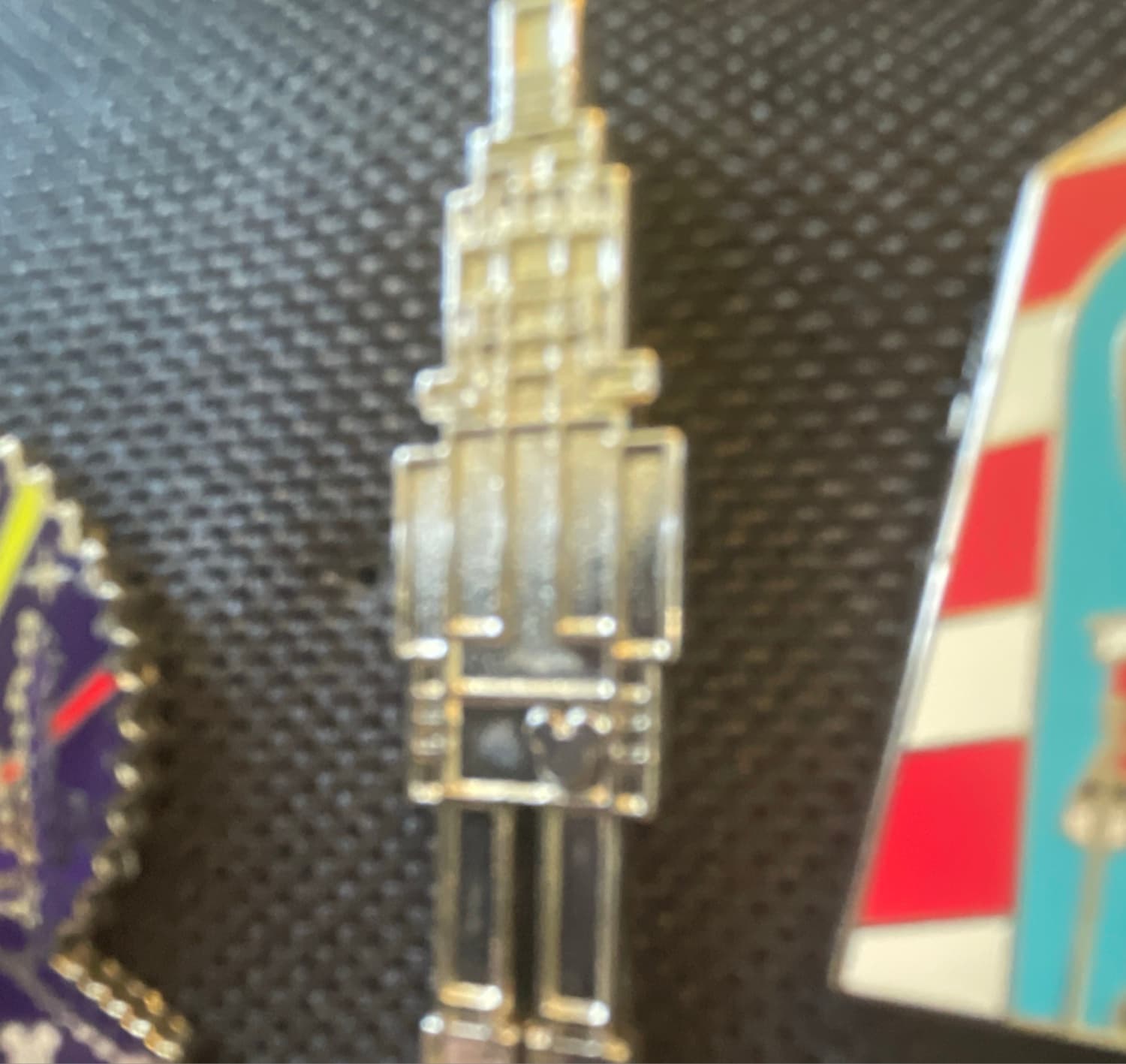 Hidden Mickey 2019 8 Bit Goofy Chaser Pin front
