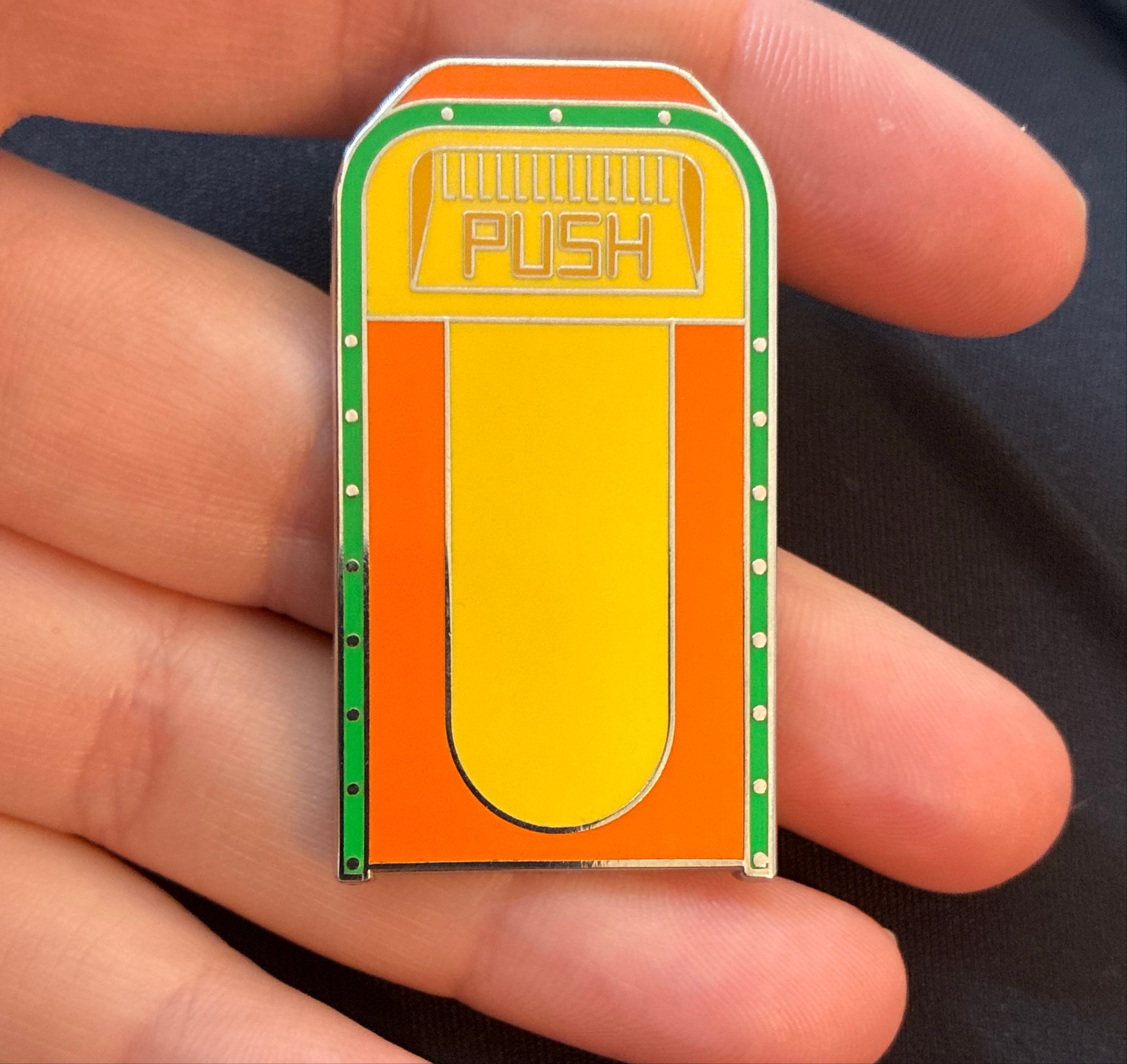 Orange Bird Trash Can - Character Trash Bins Mystery Pin front