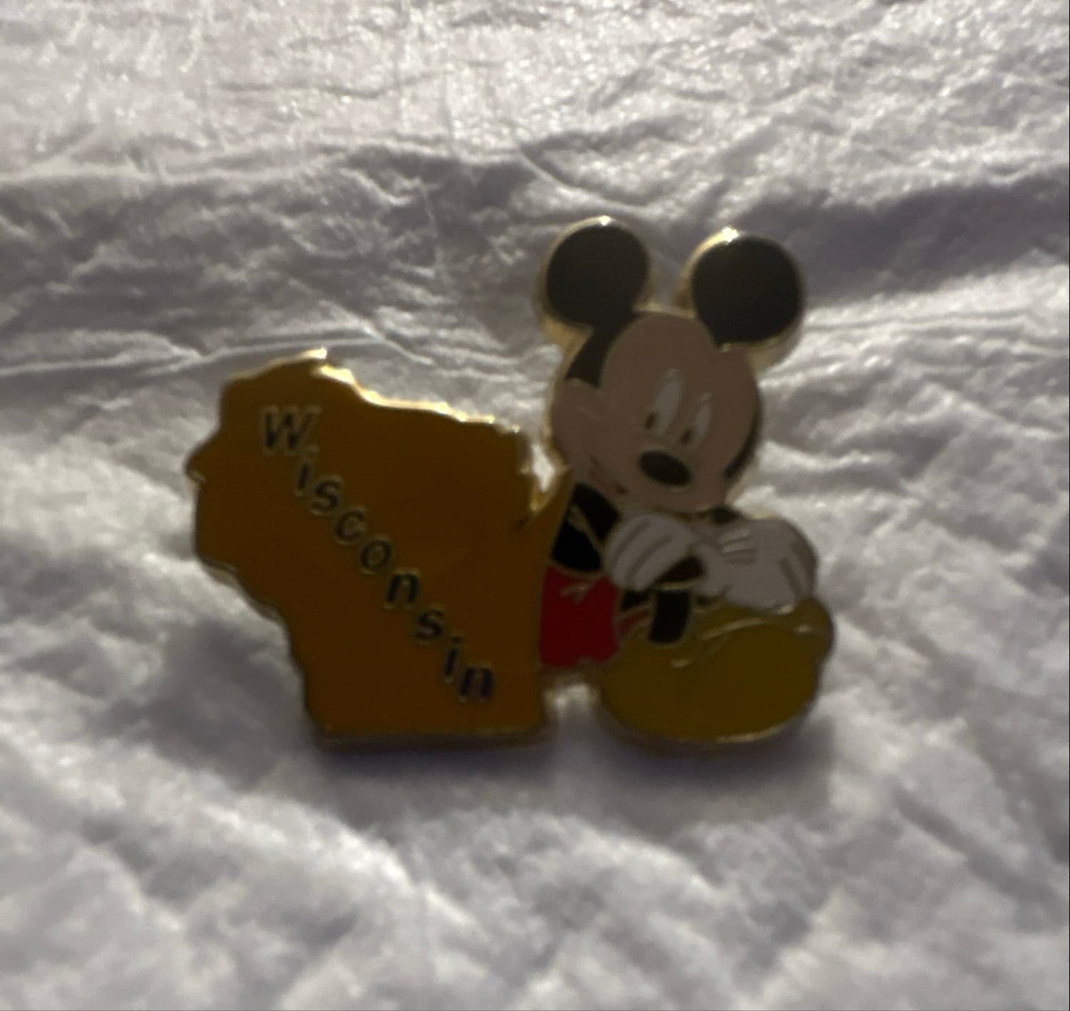 Mickey Mouse Wisconsin State Pin front