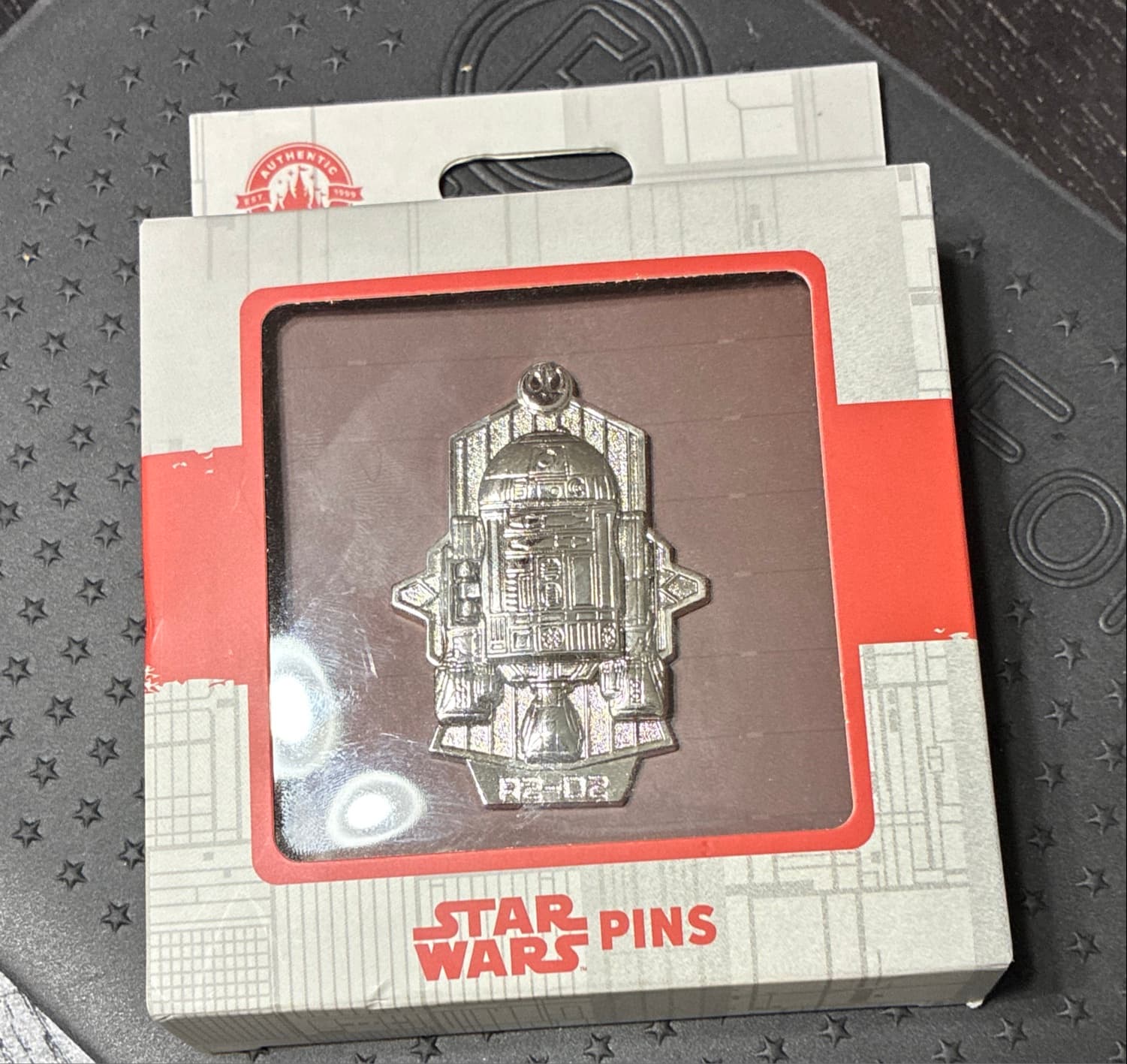 Disney Parks Star Wars R2-D2 Jumbo Pin front