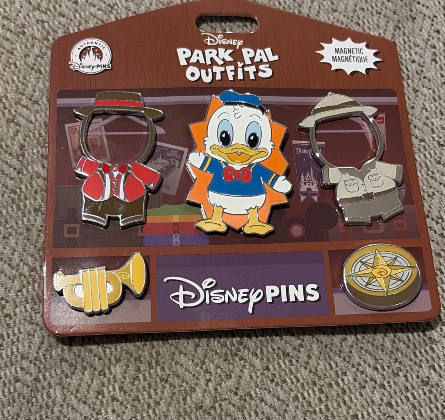 Donald Duck Magnetic Bugle Player & Explorer Pin Set front