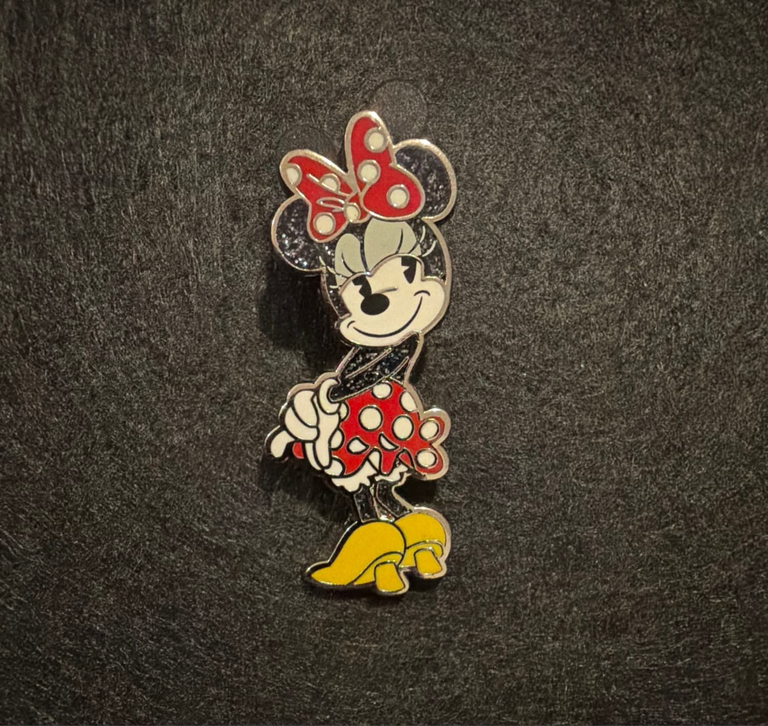 Disney Parks Minnie Mouse Over The Shoulder Glance Glitter front