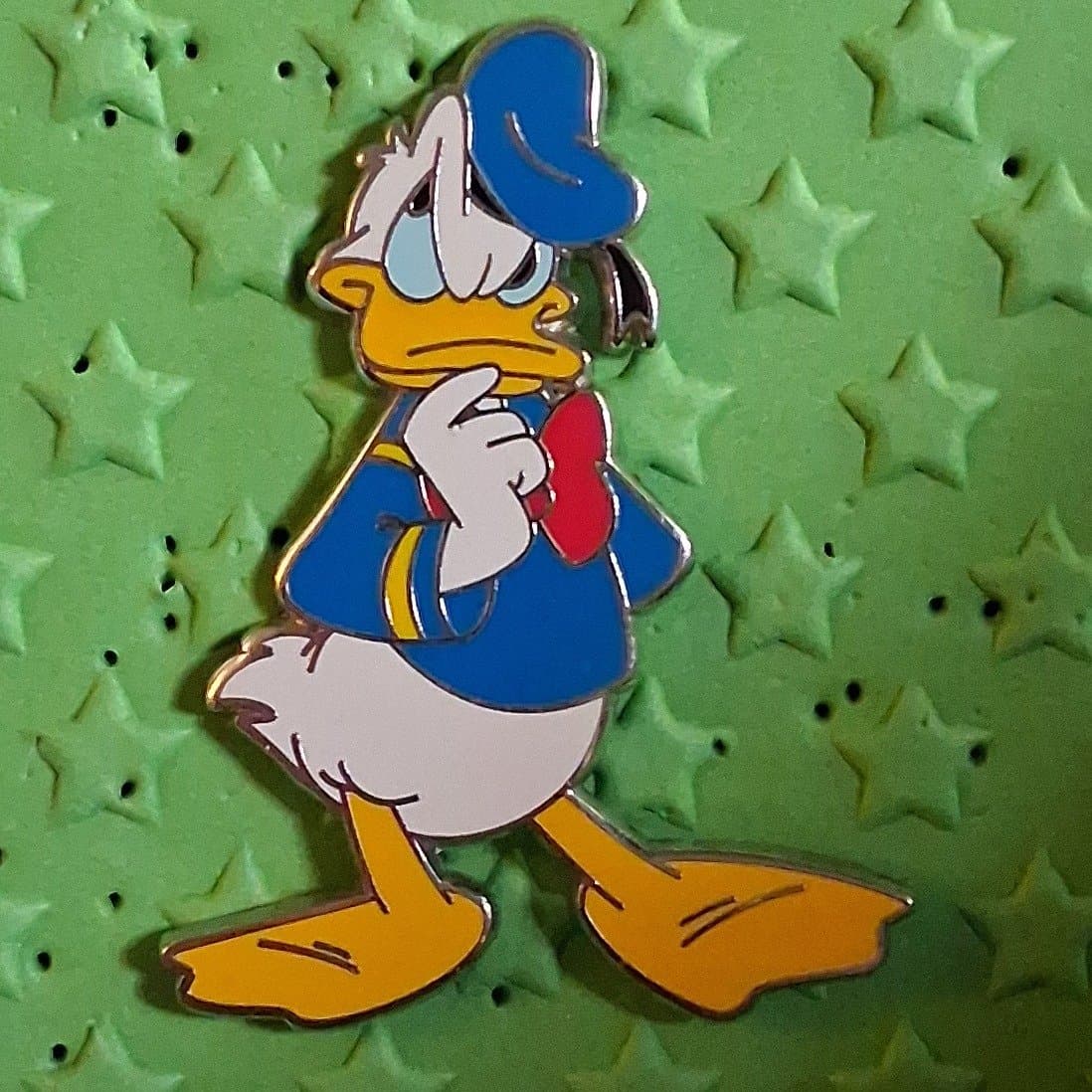 Donald Duck - Pensive Pose with Hand on Chin front