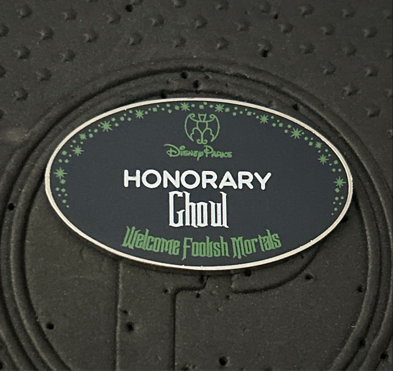 Disney Parks Haunted Mansion Honorary Ghoul Cast Member Name Tag Pin front