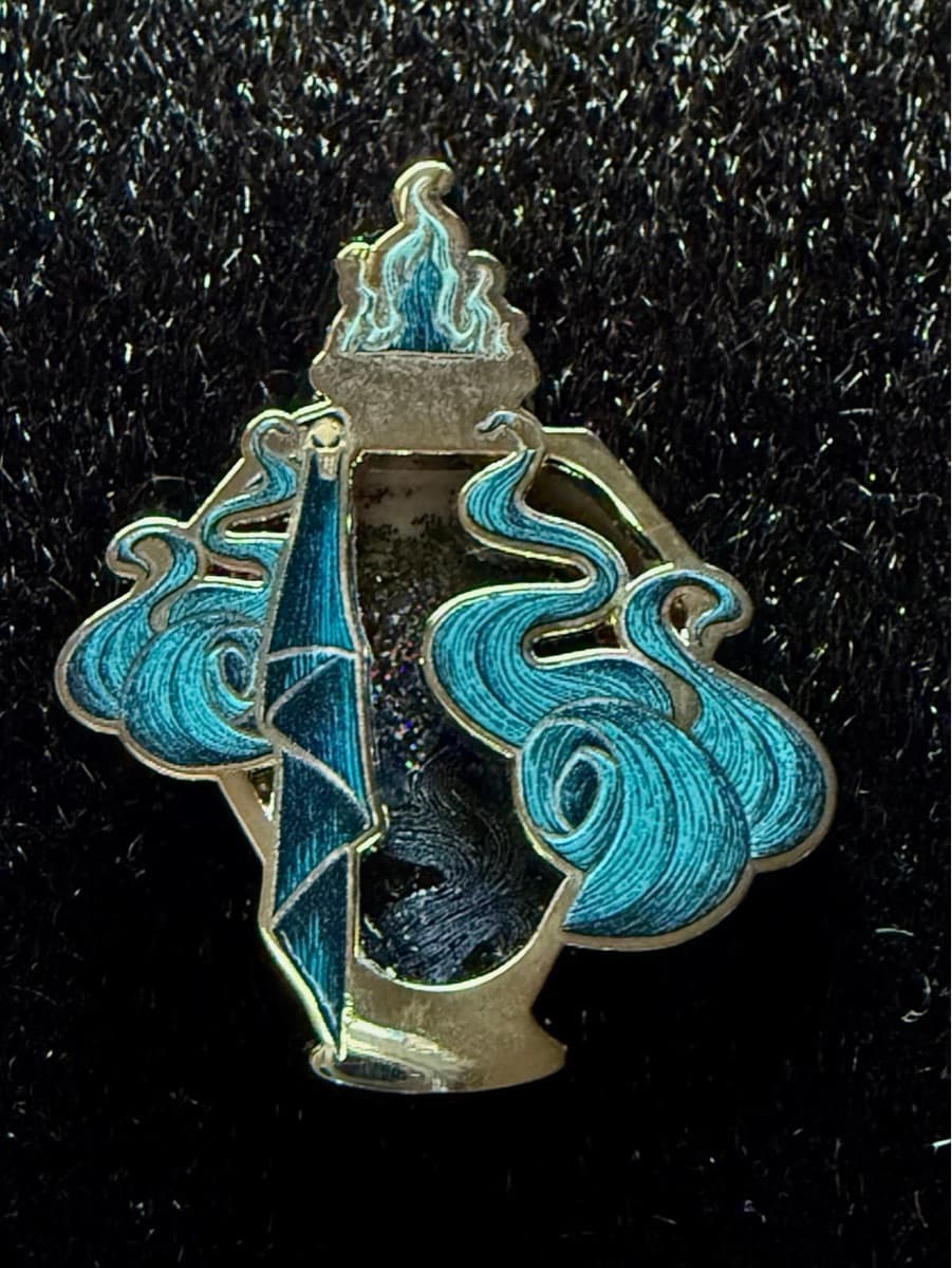 Box Lunch Disney Villains Potion Bottle Liquid Glitter Pin Hades G1 front
