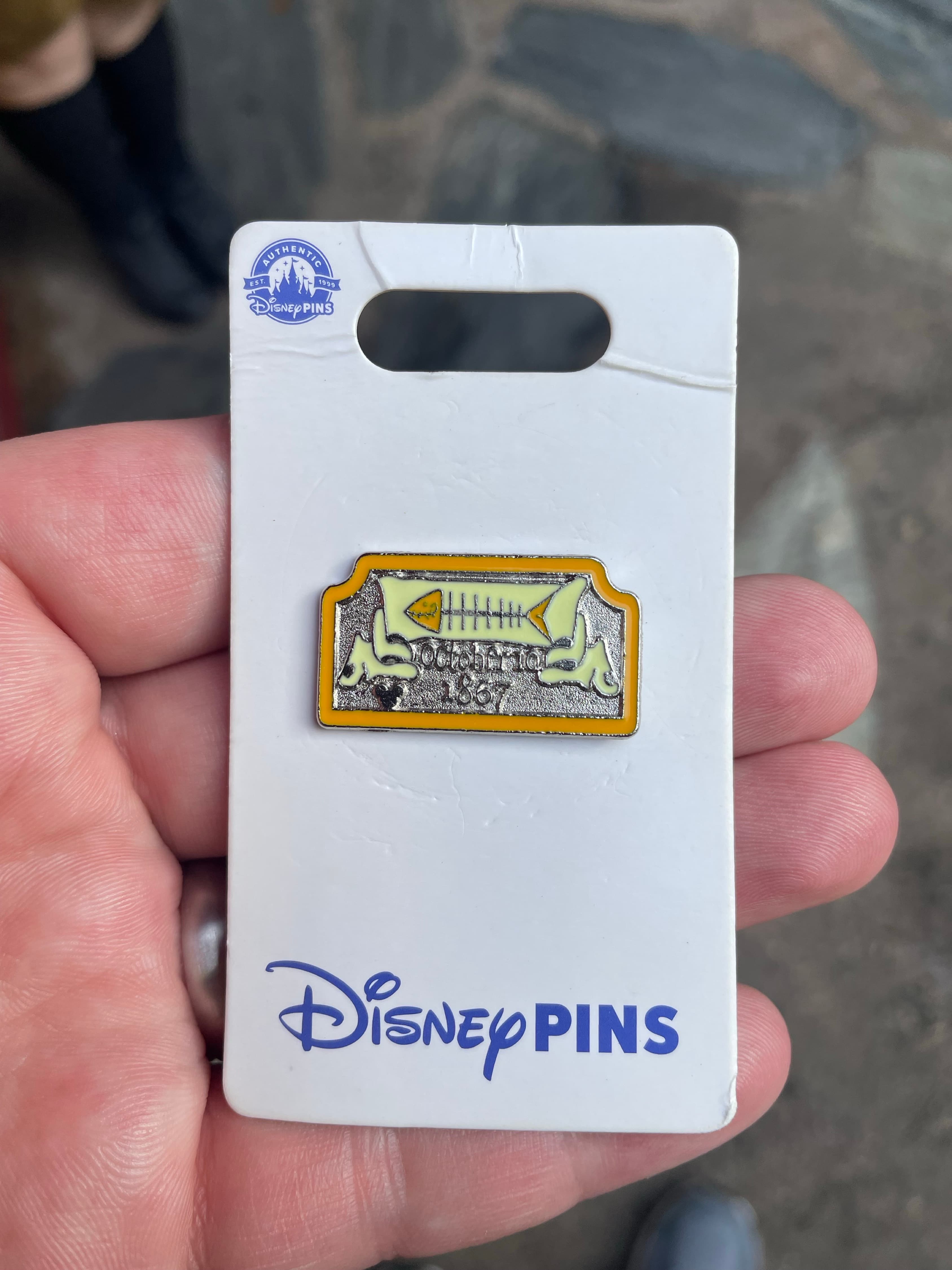 Haunted Mansion Animal Tombstone - Fish Skeleton - Hidden Mickey 2009 front