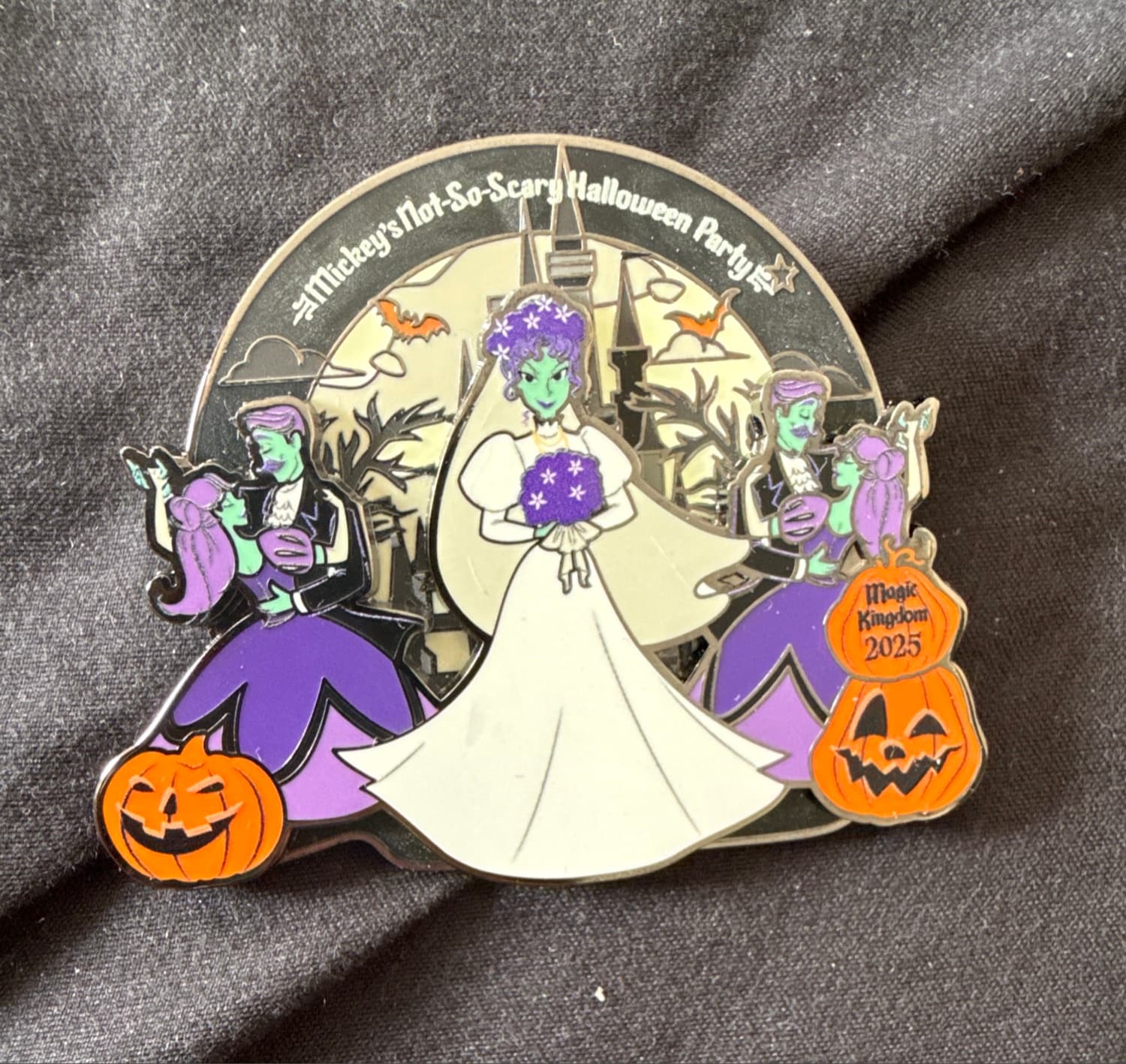 Mickey's Not-So-Scary Halloween Party 2025 Haunted Mansion Bride & Dancing Ghosts Pin front