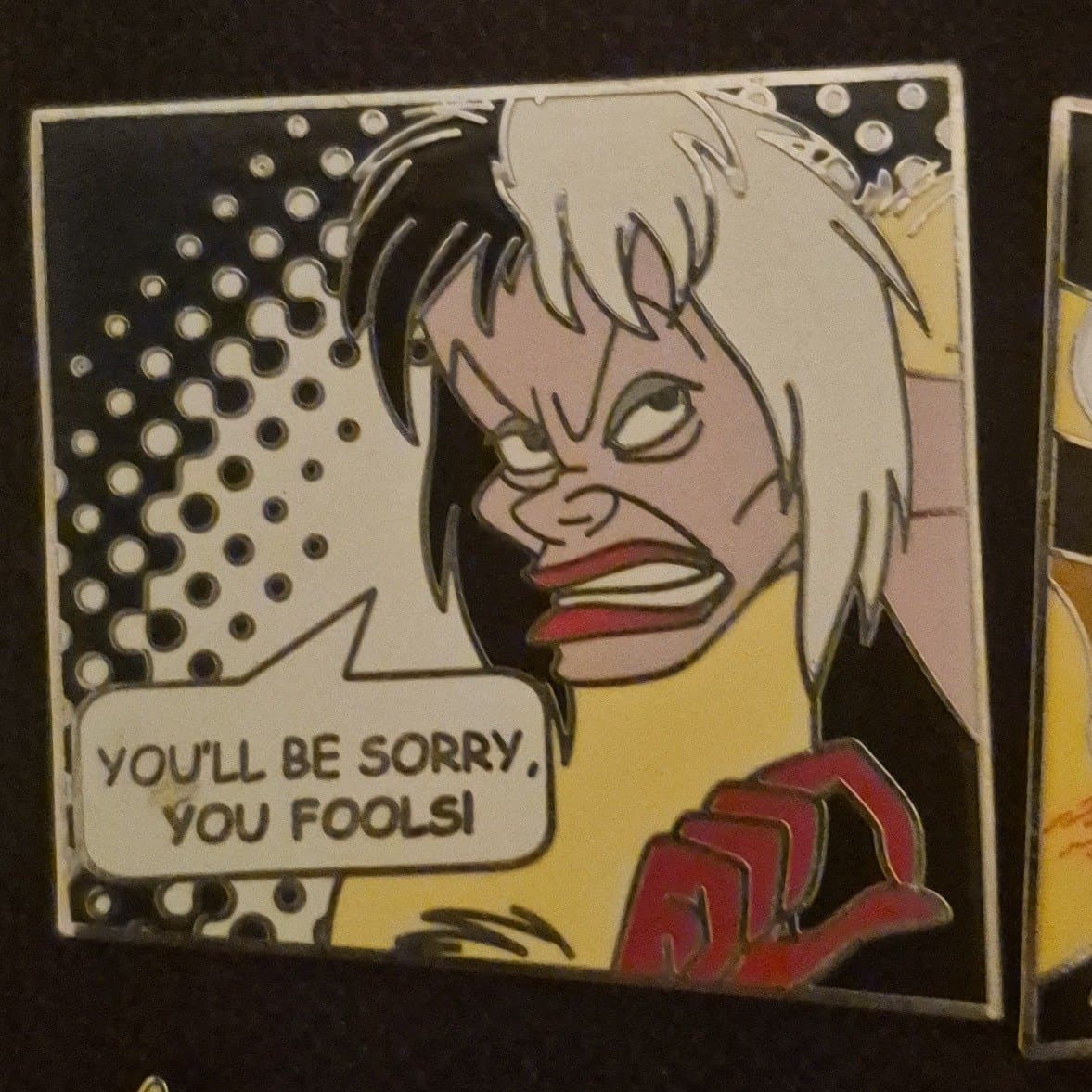 Cruella front