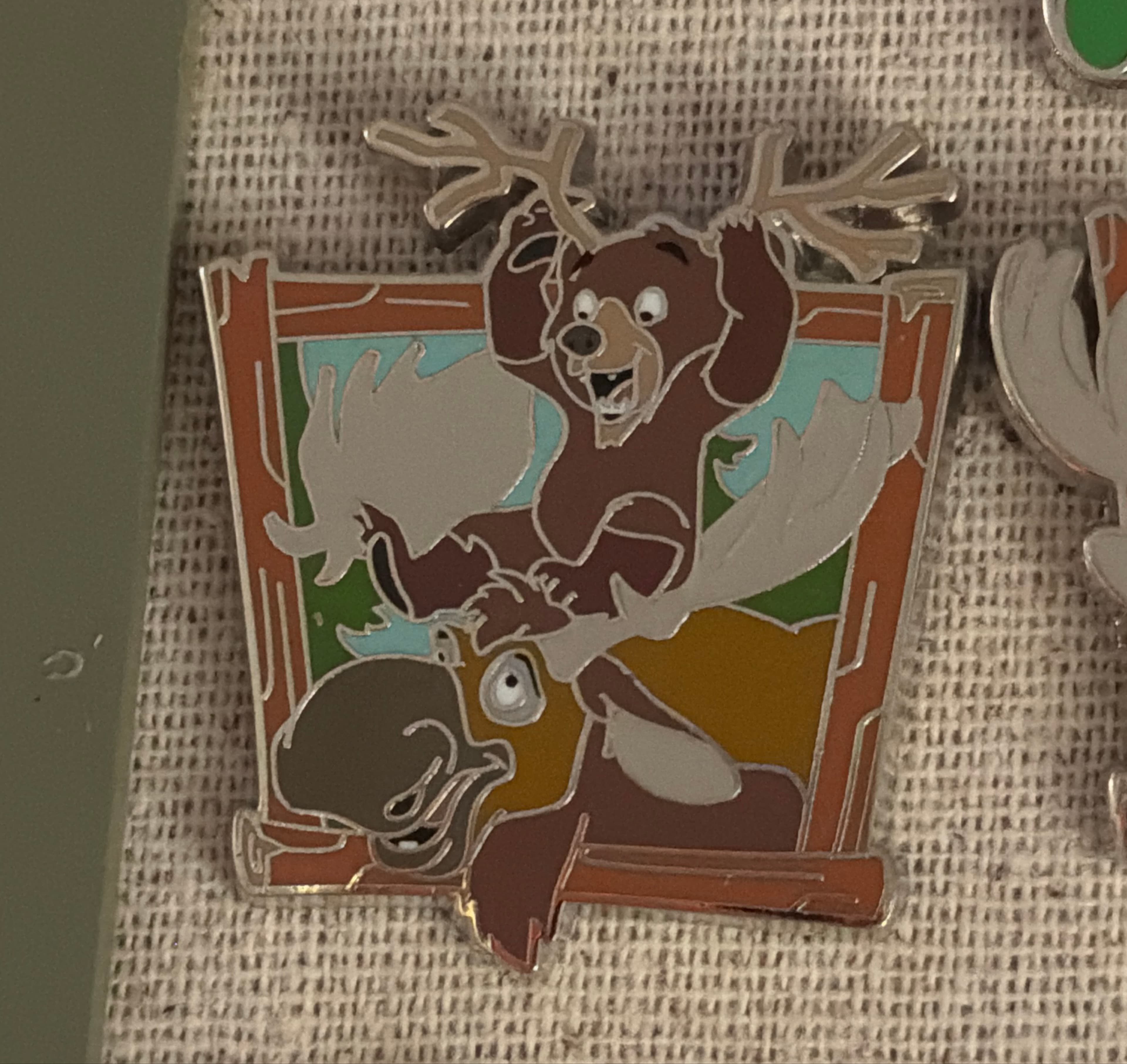 Koda and Rutt - Brother Bear 2-Pin Set front