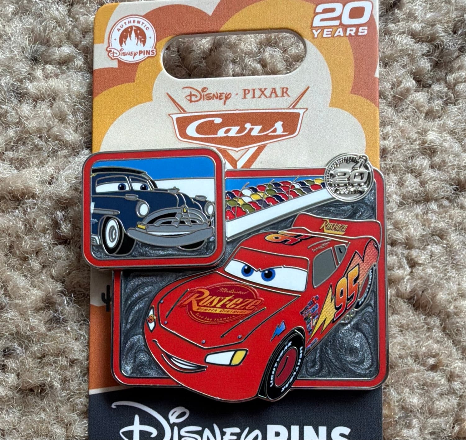 Cars 20th Anniversary Limited Edition Pin - Lightning McQueen and Doc Hudson front