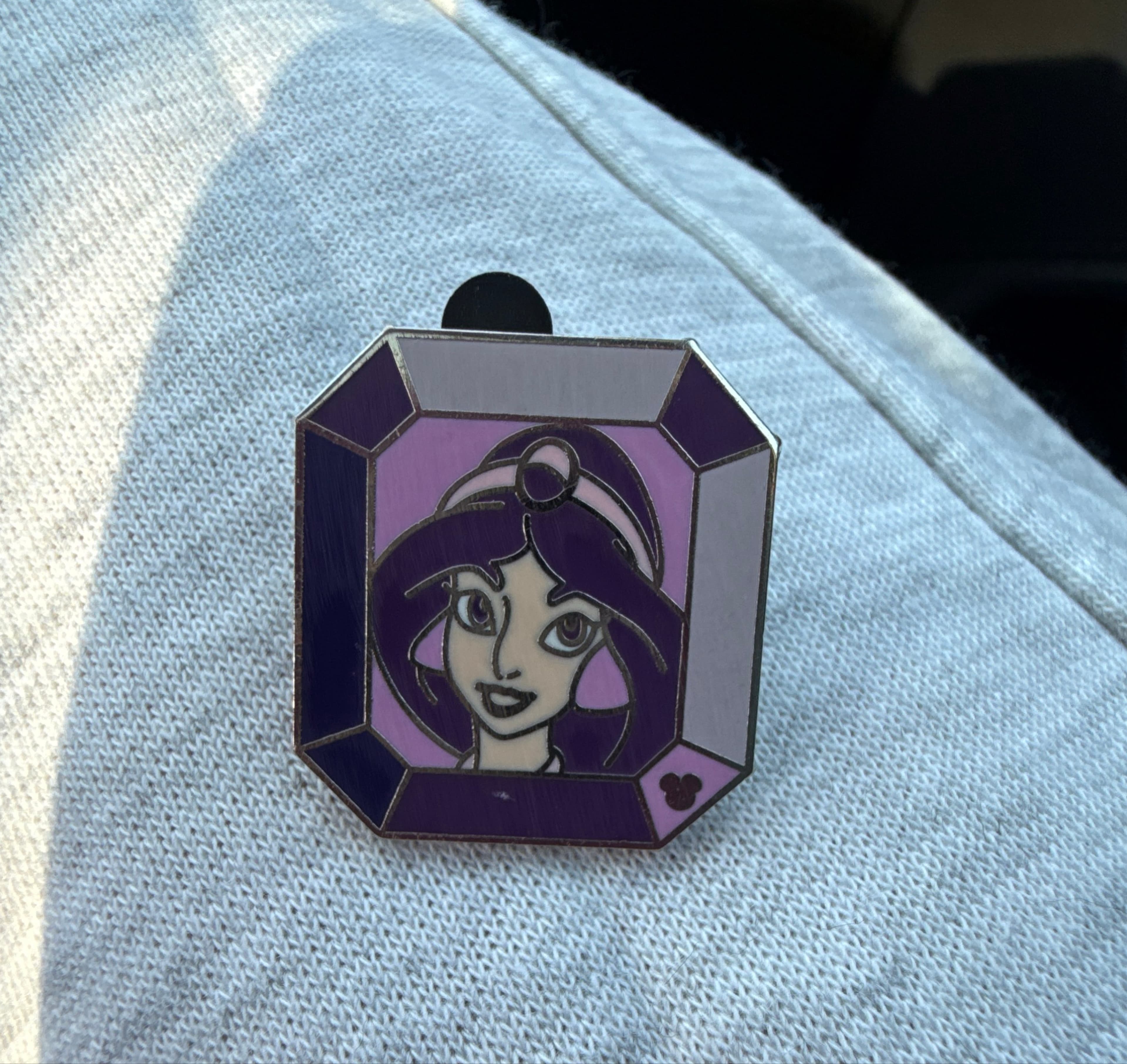 Jasmine - 2008 Hidden Mickey - Princess Jewels front