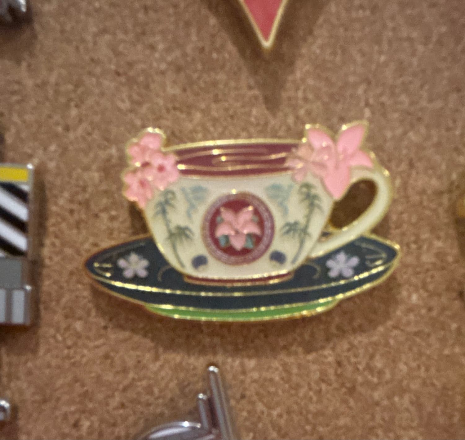 Mulan tea cup front