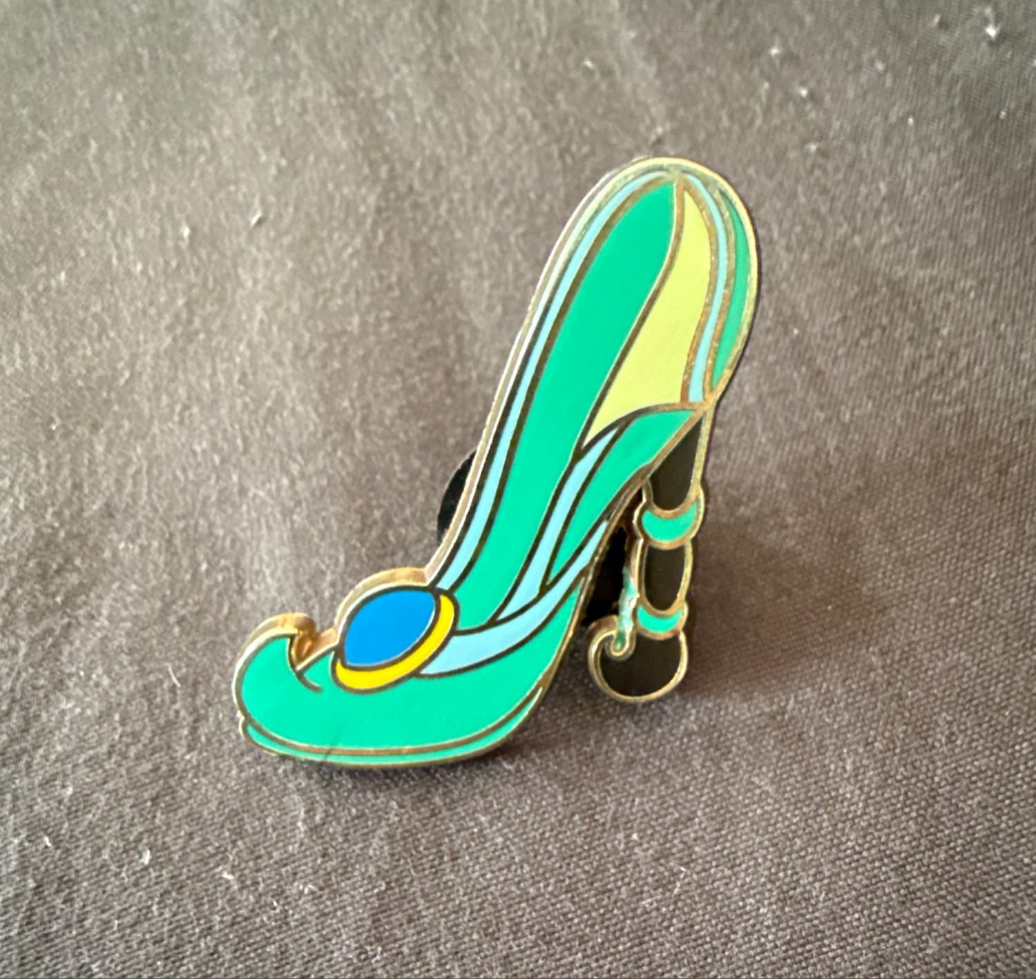 Jasmine Shoe - Designer Princess Shoes Set front