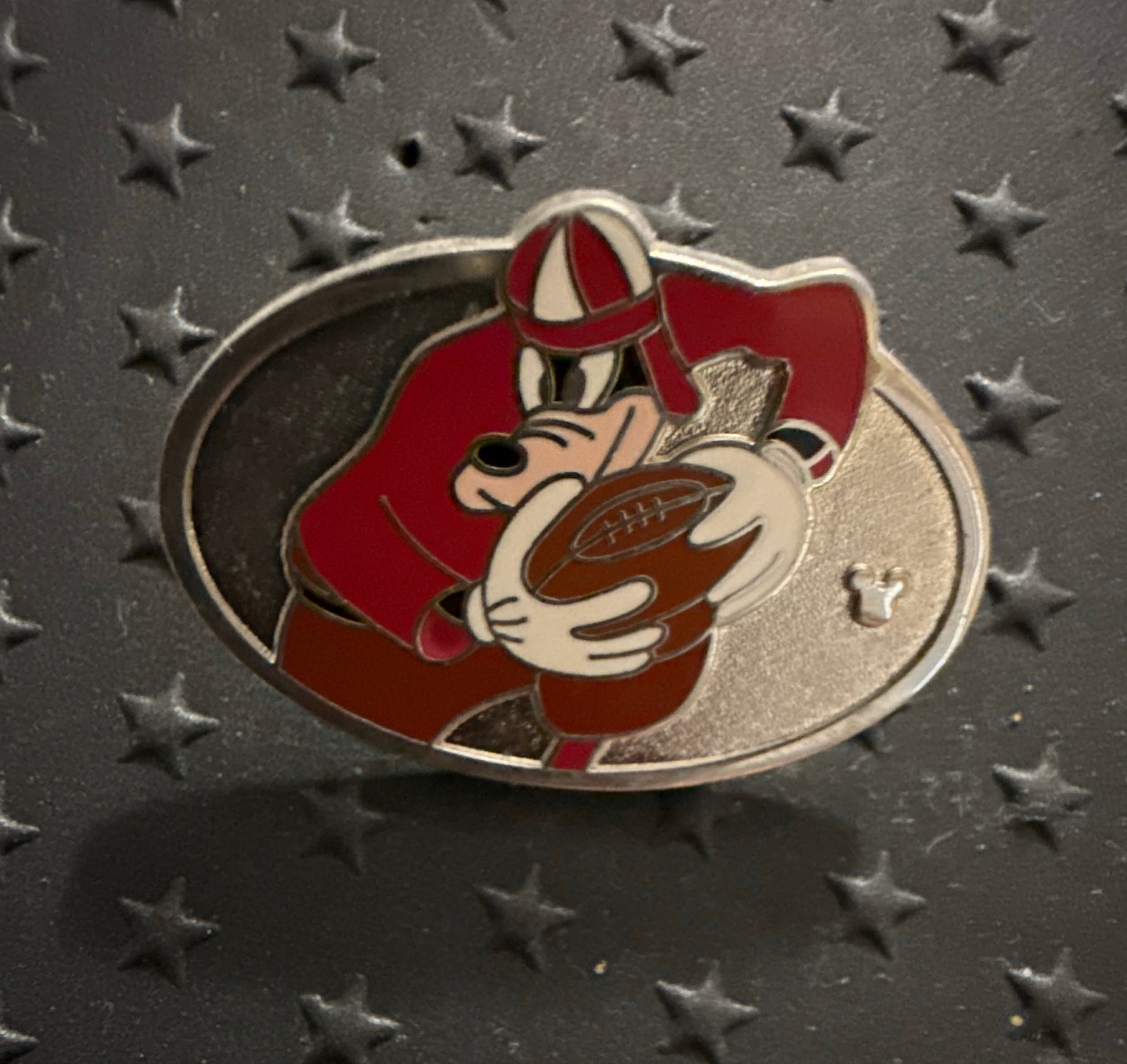 Sport Goofy Football - 2013 Hidden Mickey Series front