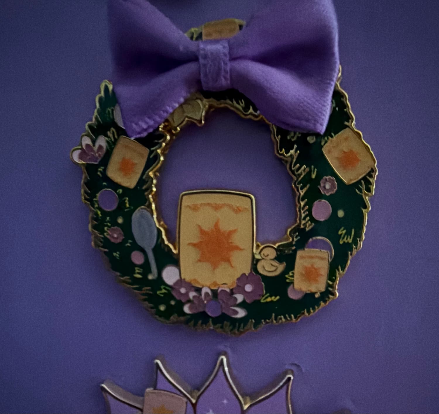 Disney Princess Wreaths 3D Bow – Rapunzel (Tangled) Enamel Pin front