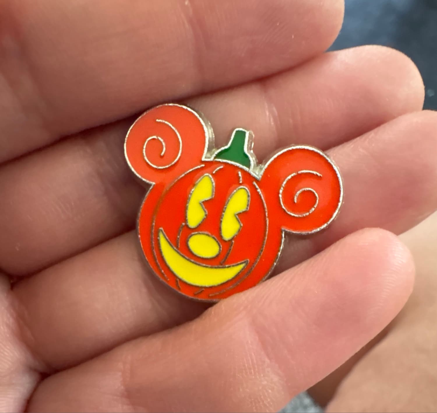 Pumpkin Head Mickey front