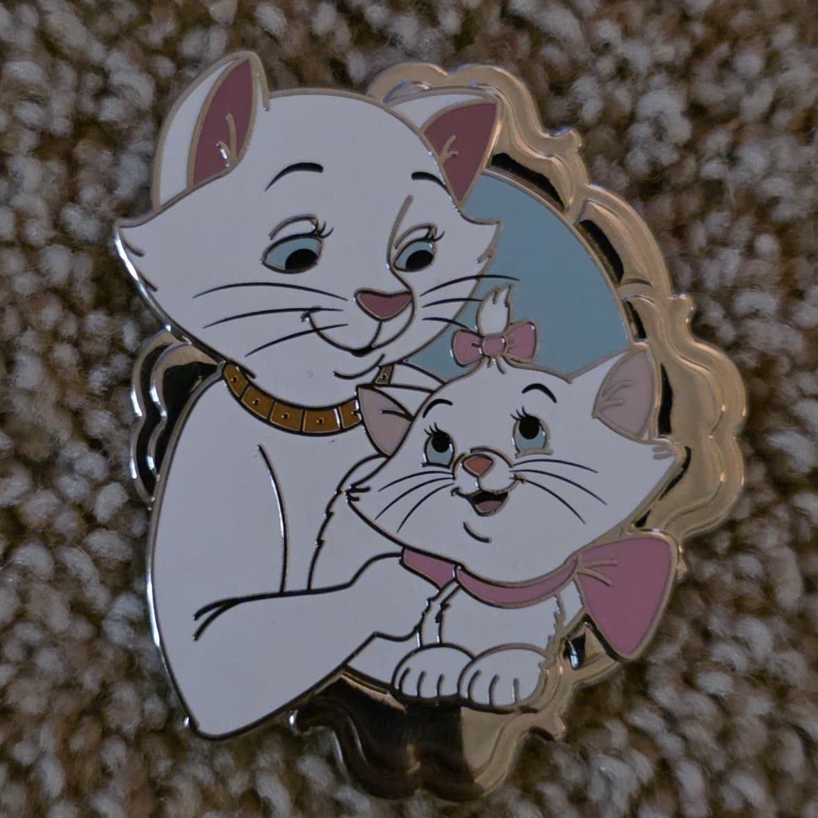 Disney Parks The Aristocats Duchess and Marie Silver Frame Pin front