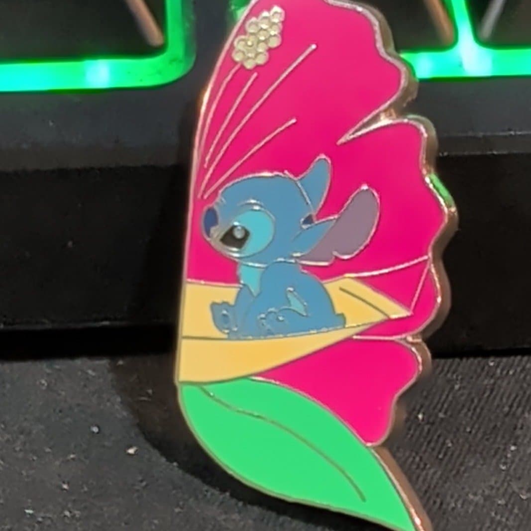 Stitch - Petals N Pals Series front