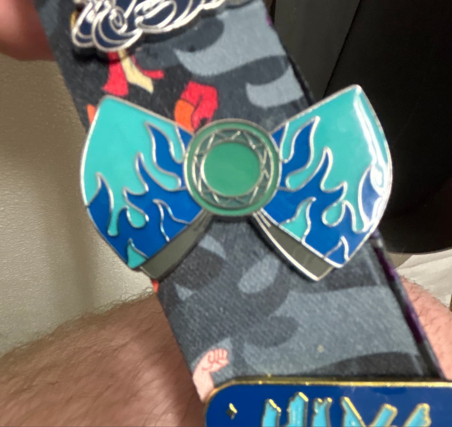 Hades - Villains Bows front