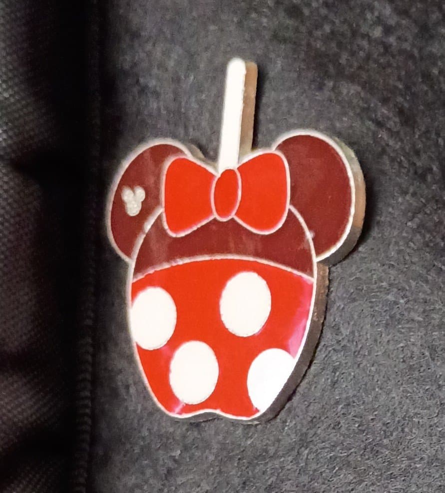Minnie Mouse front