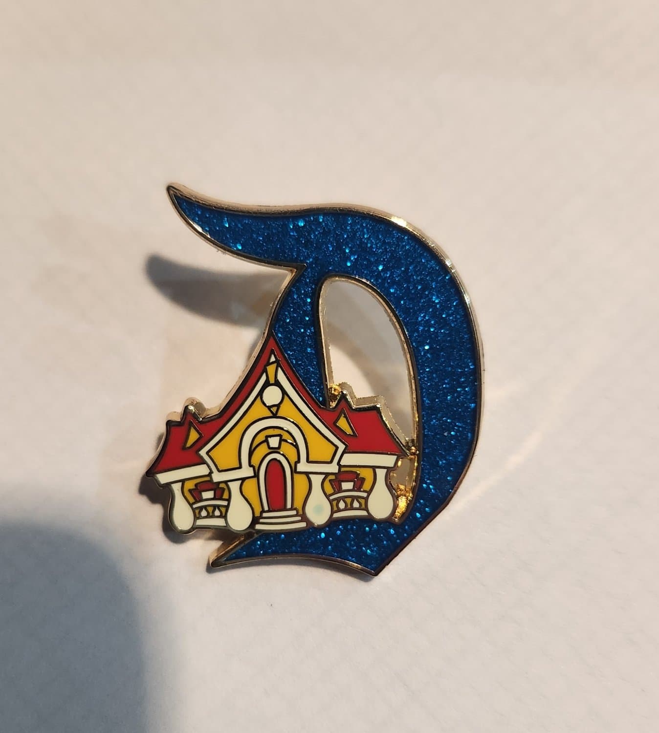 Key to Disneyland- Mickeys House D front