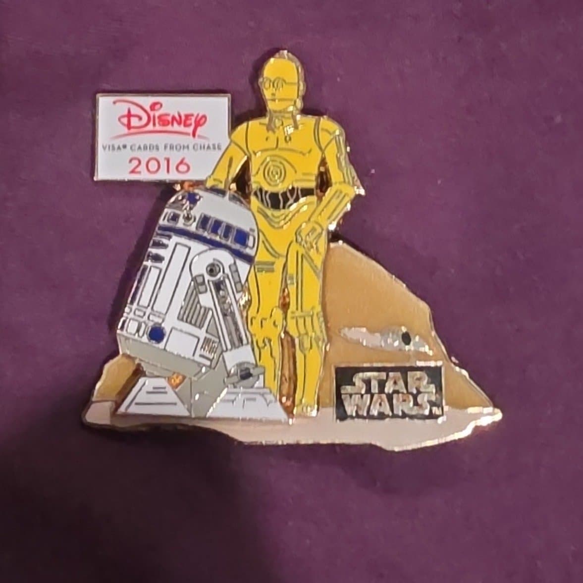 Disney Star Wars C-3PO & R2-D2 2016 Visa Cardholder Exclusive Pin front