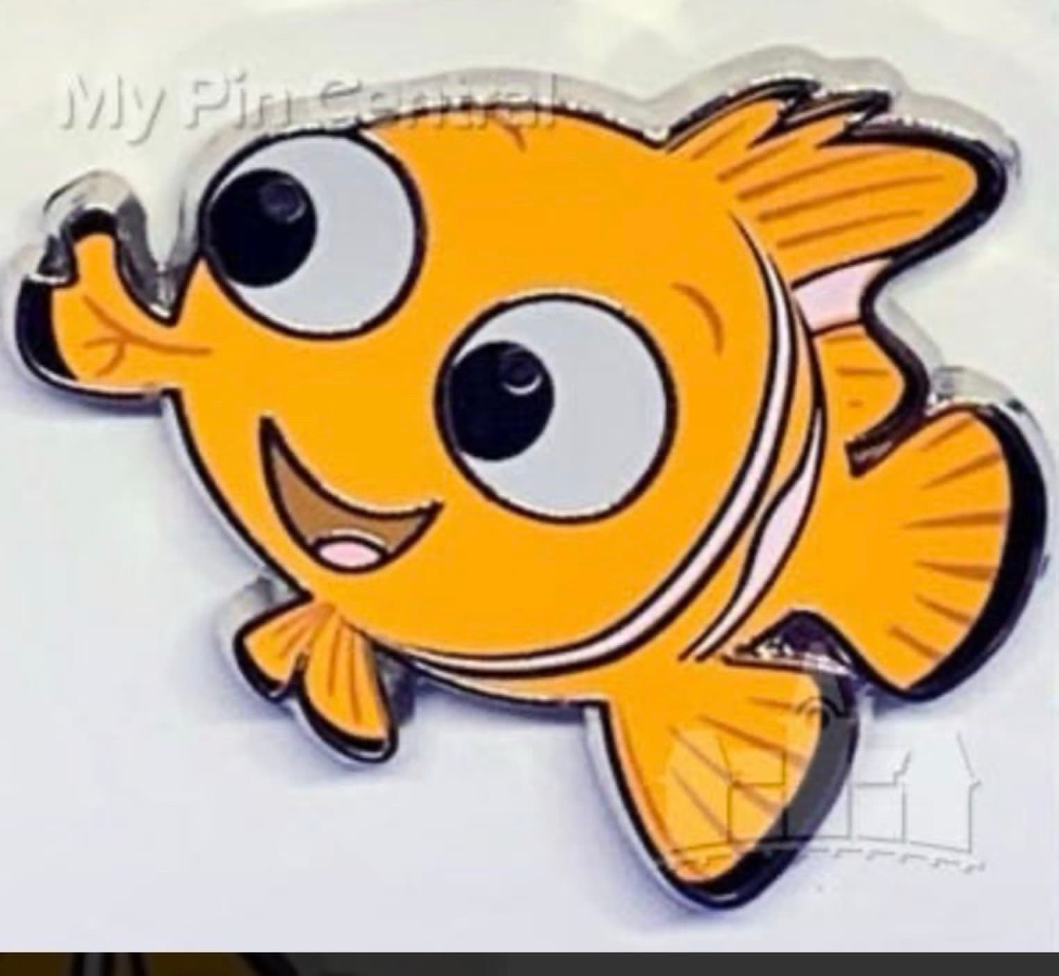 Nemo Smiling Swimming Pin front