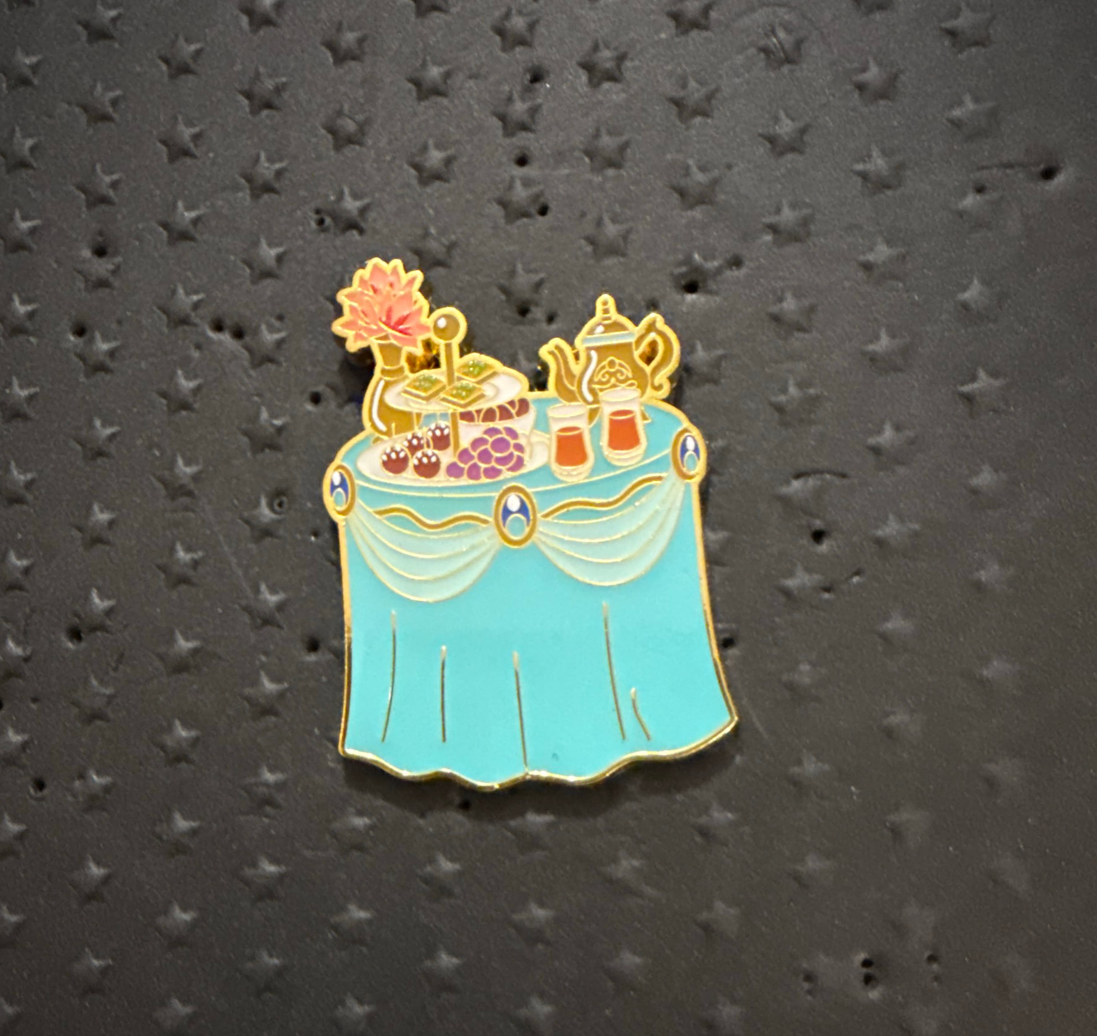 Aladdin Tea Table Pin - Disney Princess Tea Party Blind Box Pin Set front
