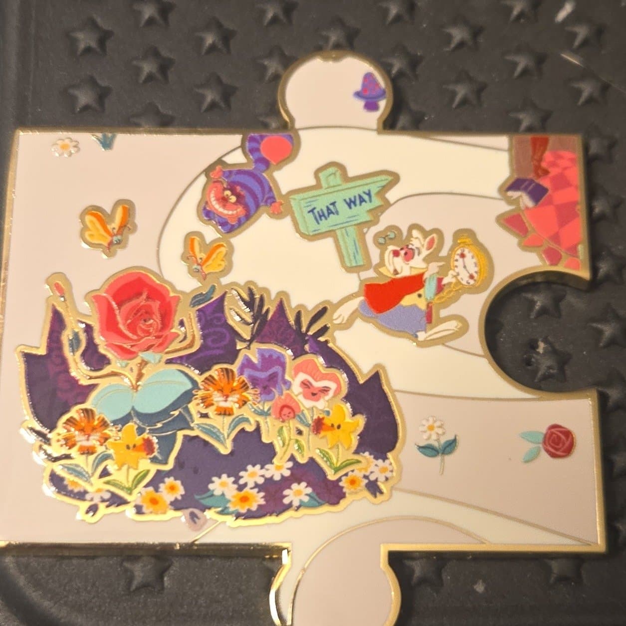 Alice in Wonderland Puzzle Map Blind Box - This Way Map Piece with Cheshire Cat, White Rabbit, Roses and Flowers front