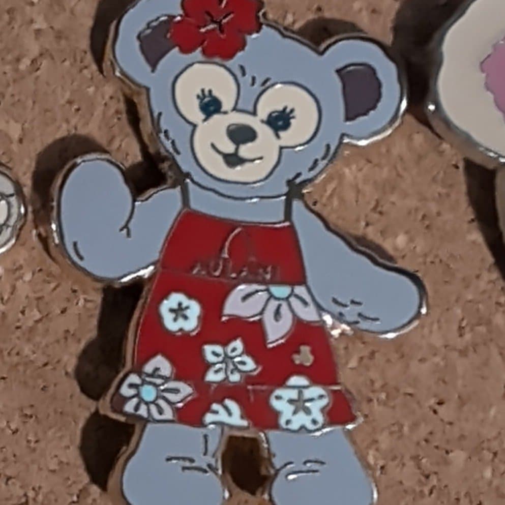 Aulani Duffy and Shellie May in Aloha Beach Attire Pin Set - Shellie May ONLY front
