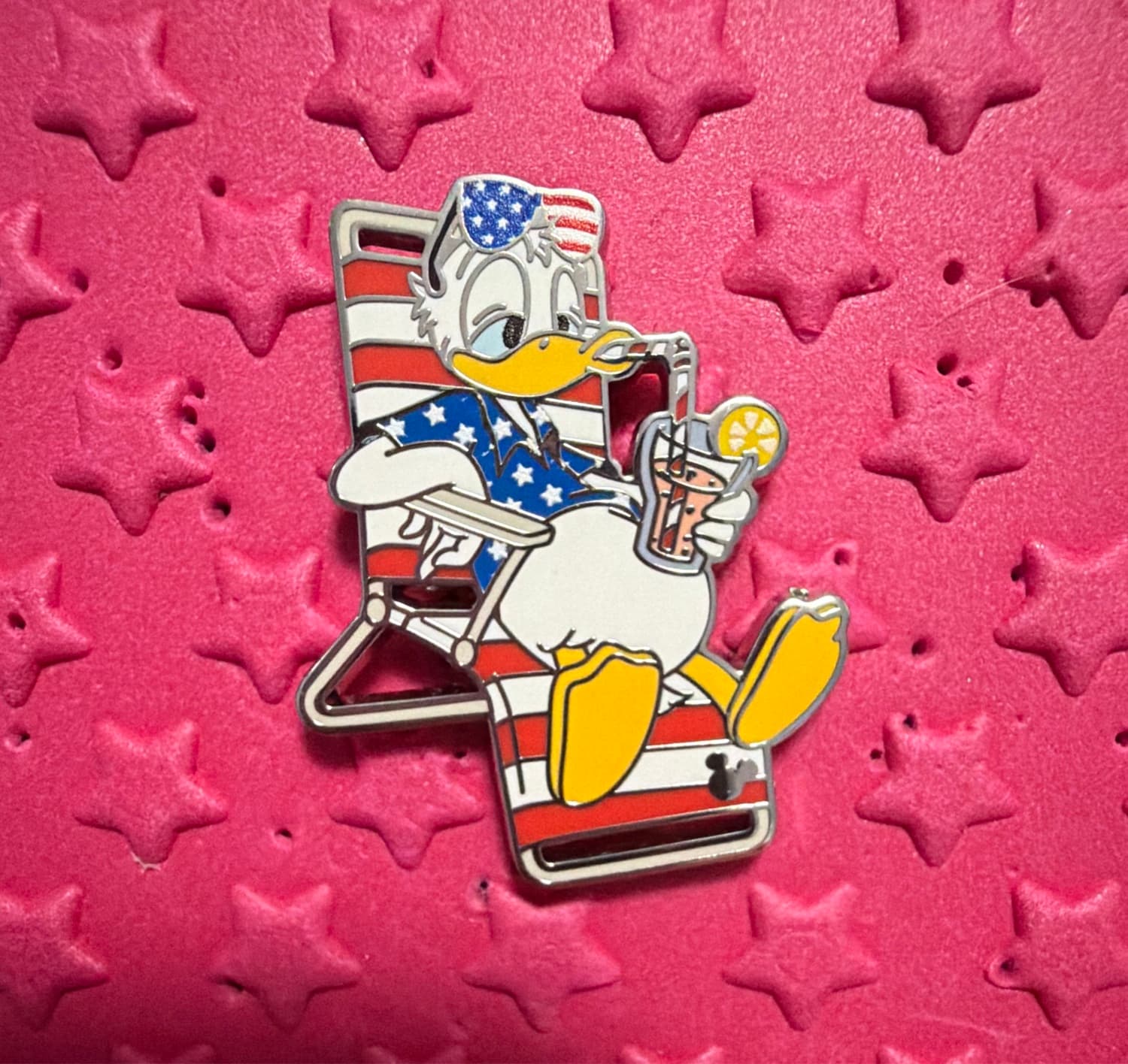 Donald Duck Fourth of July Holidays Hidden Disney Pin 2025 front