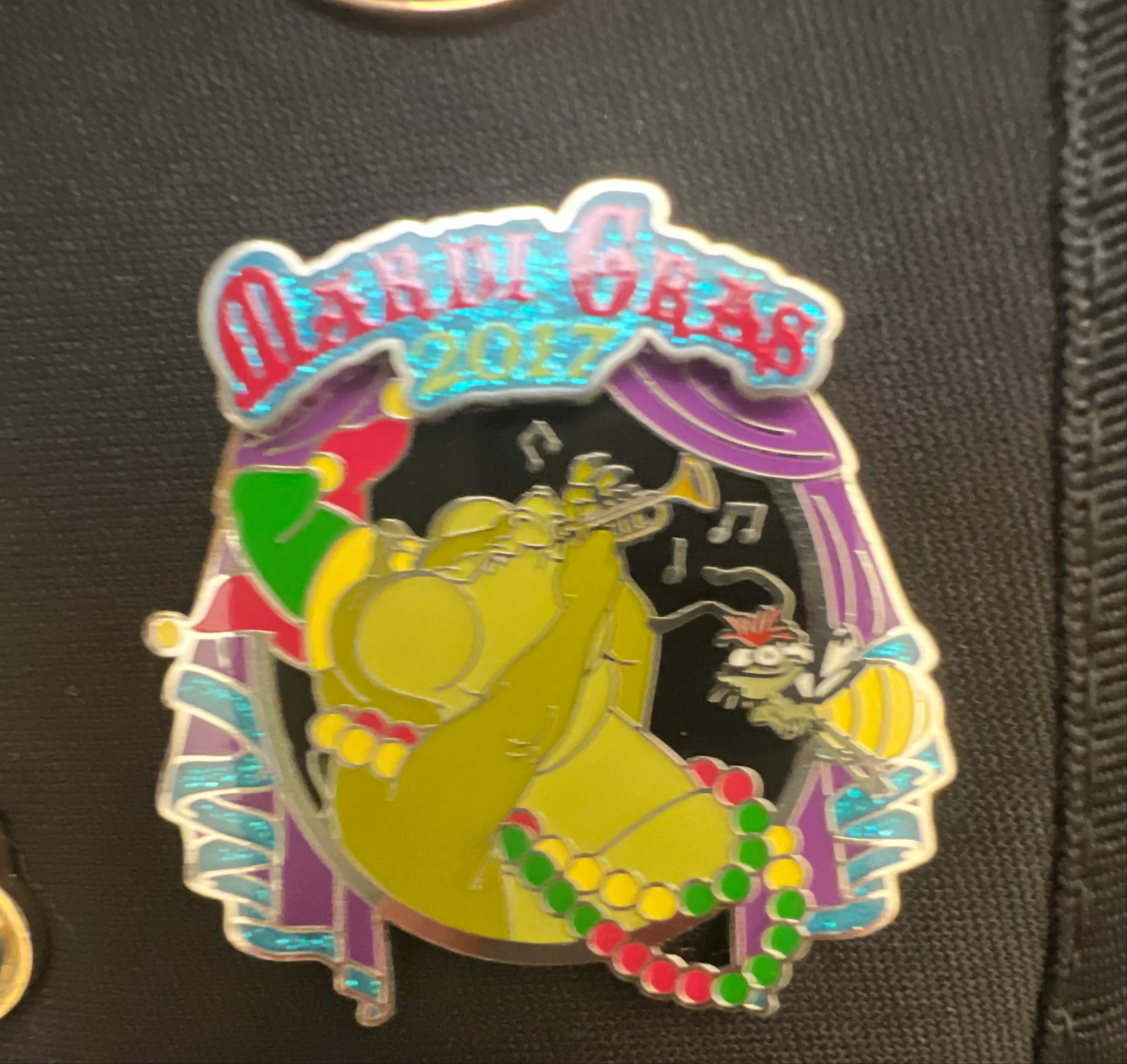 Disney Parks Mardi Gras 2017 Louis and Ray Pin front