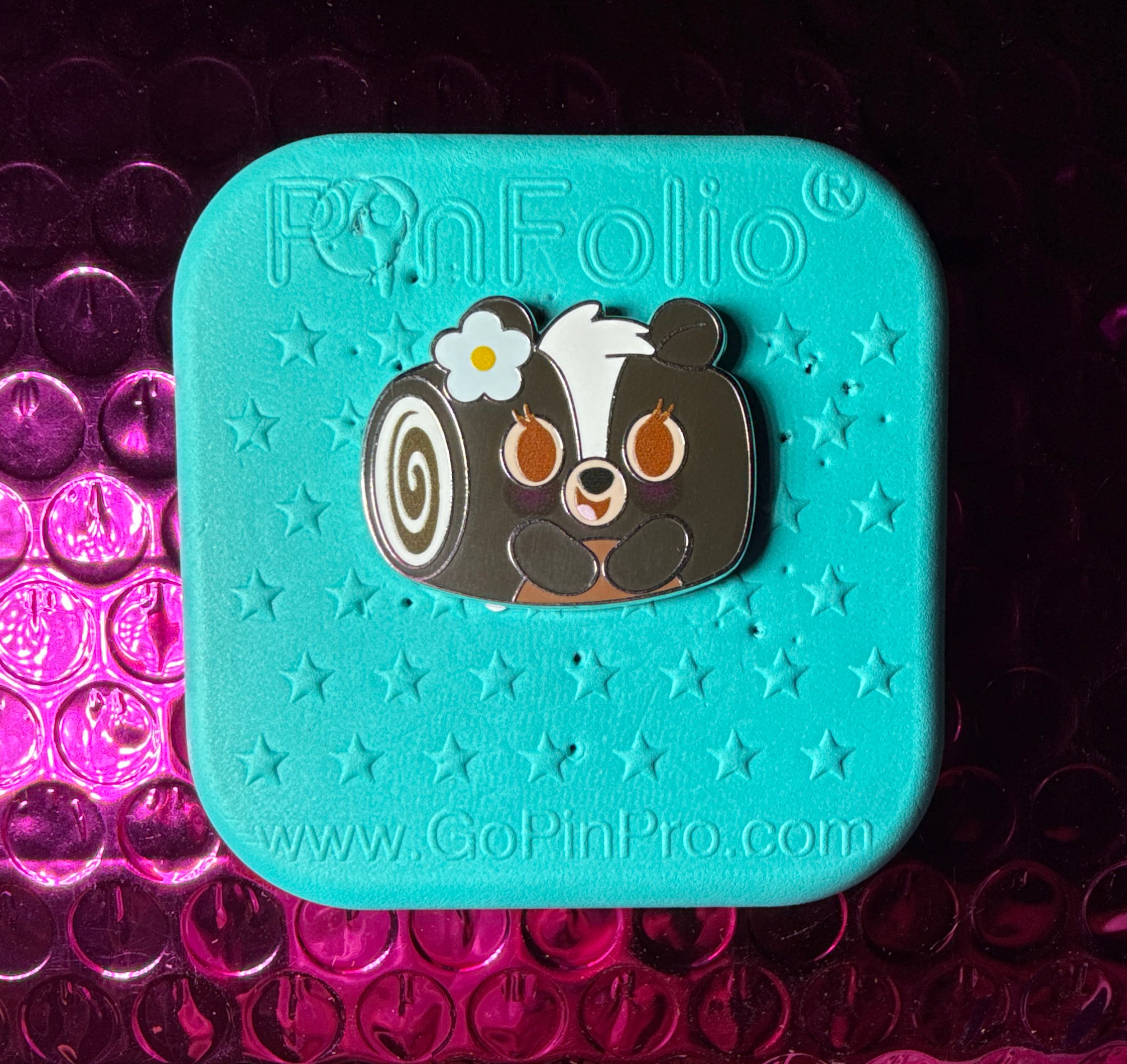 Flower Chocolate Swiss Roll Munchling front