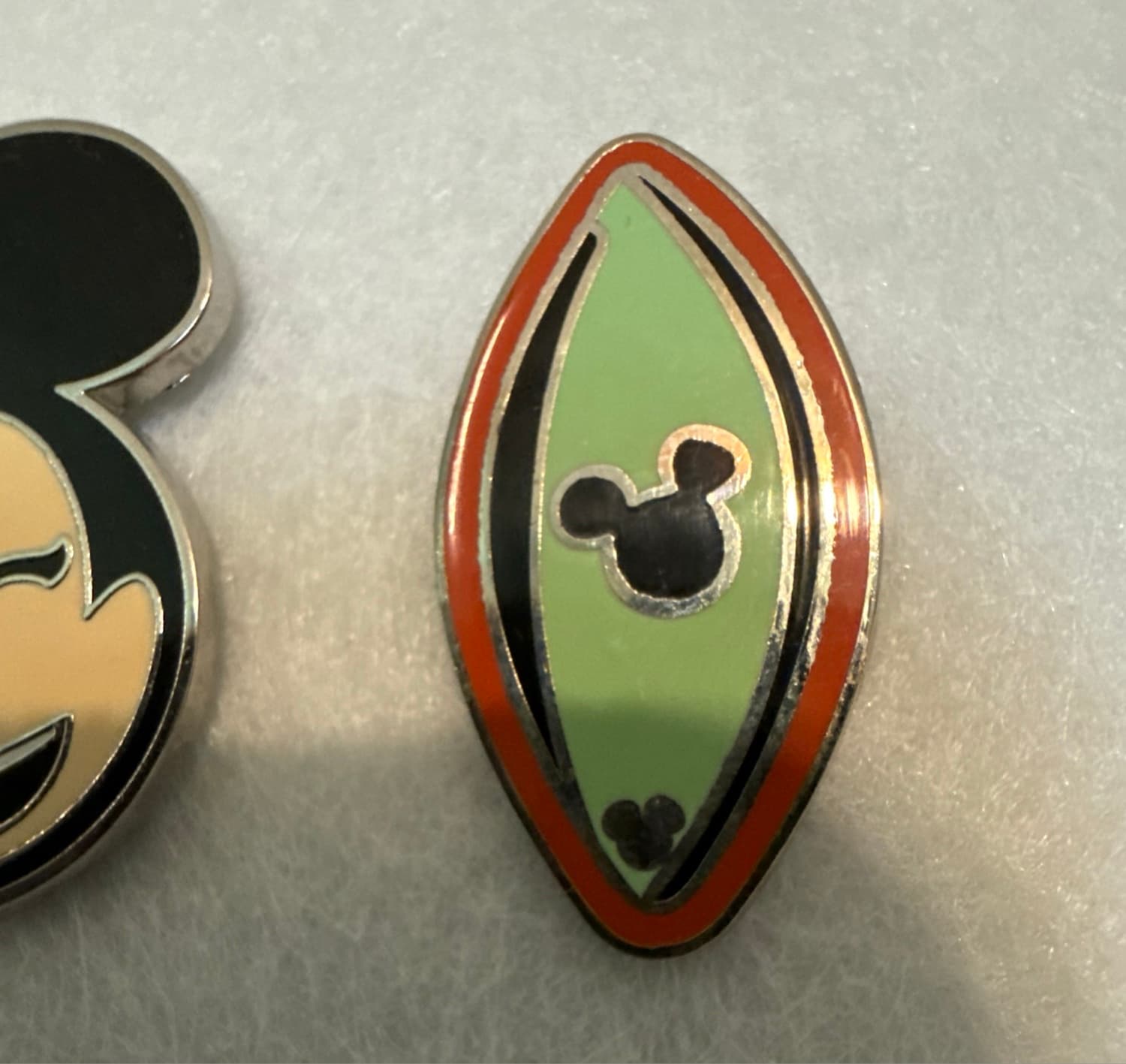 WDW - Disney Resorts Icons Hidden Mickey Series - 2010 - Caribbean Beach Resort front