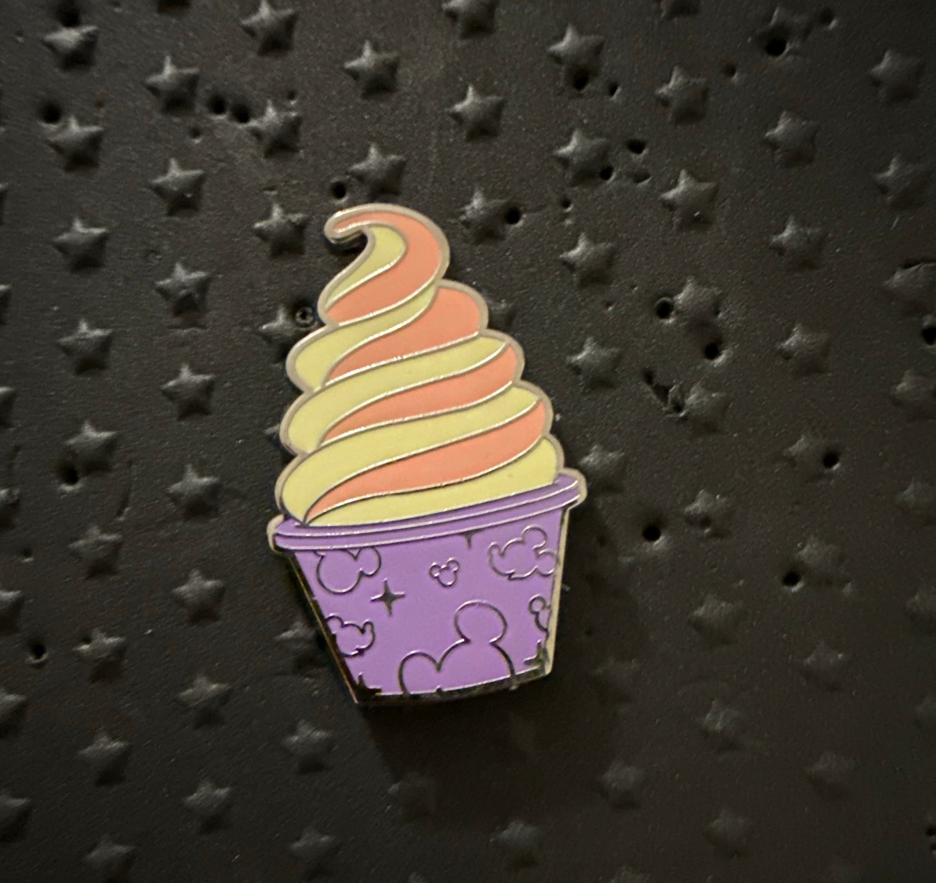 Pineapple Swirl (Dole Whip) in Purple Cup - Disney Parks Food Icons front