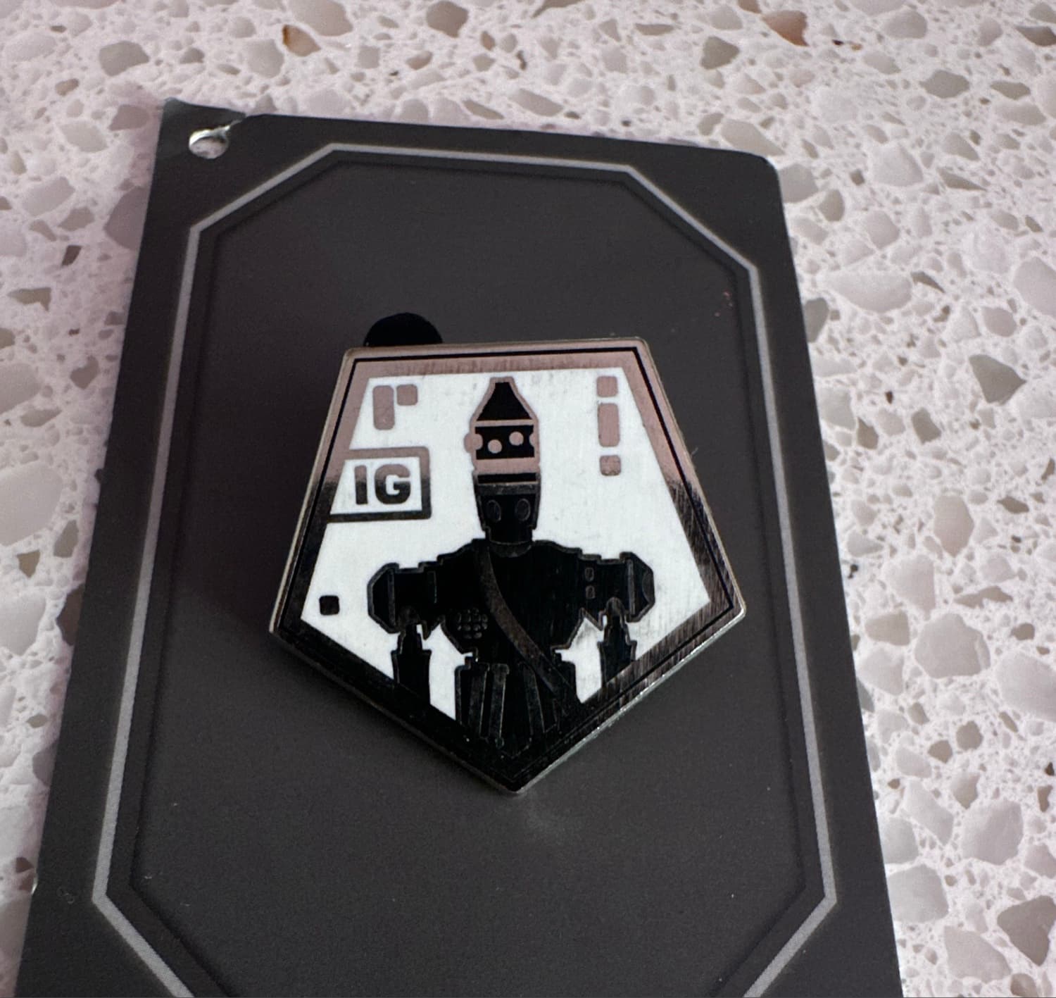 IG-11 - DLR Hidden Disney Series 2020: Star Wars Droids front