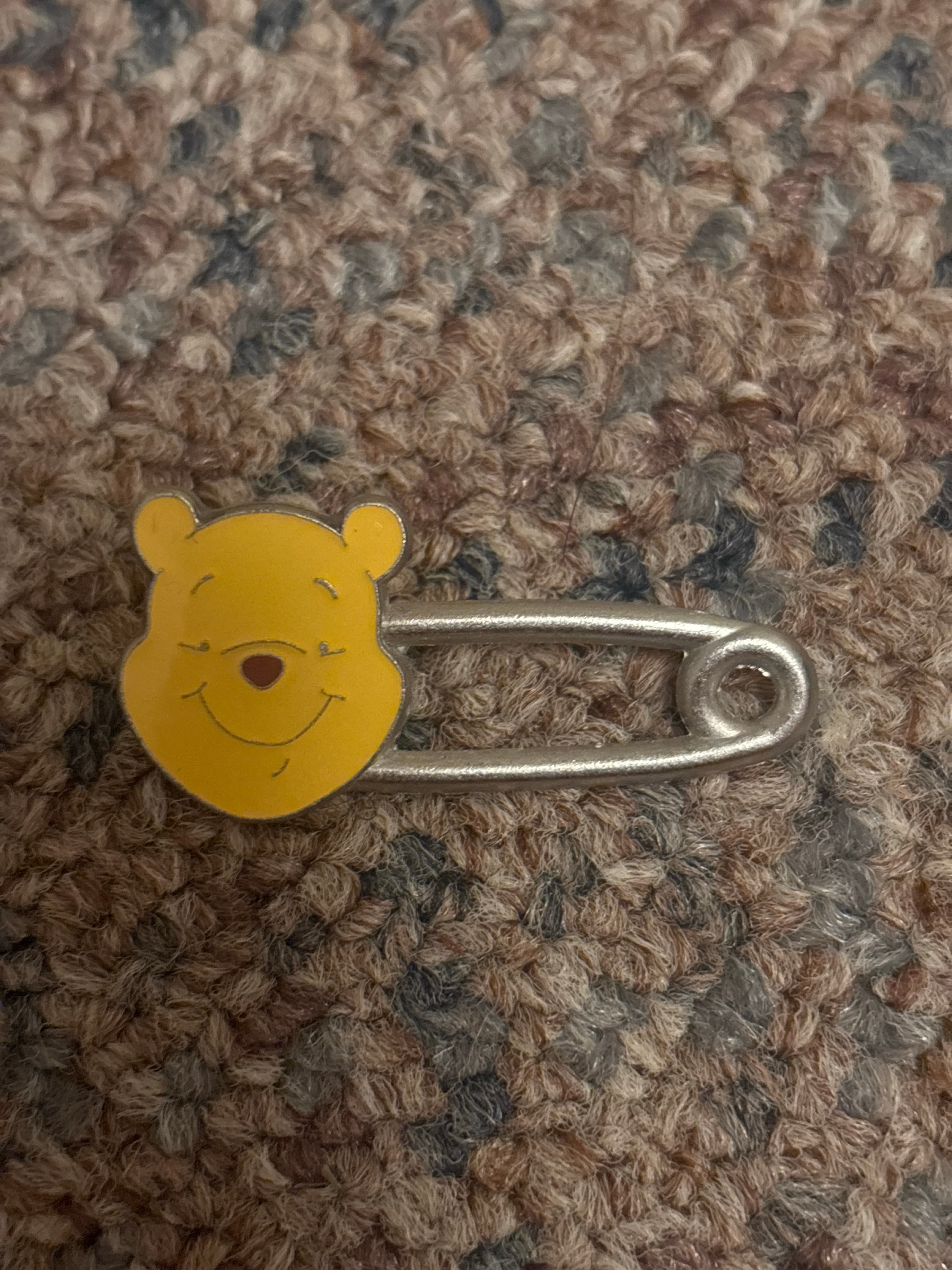 Winnie the Pooh Head on Safety Pin front