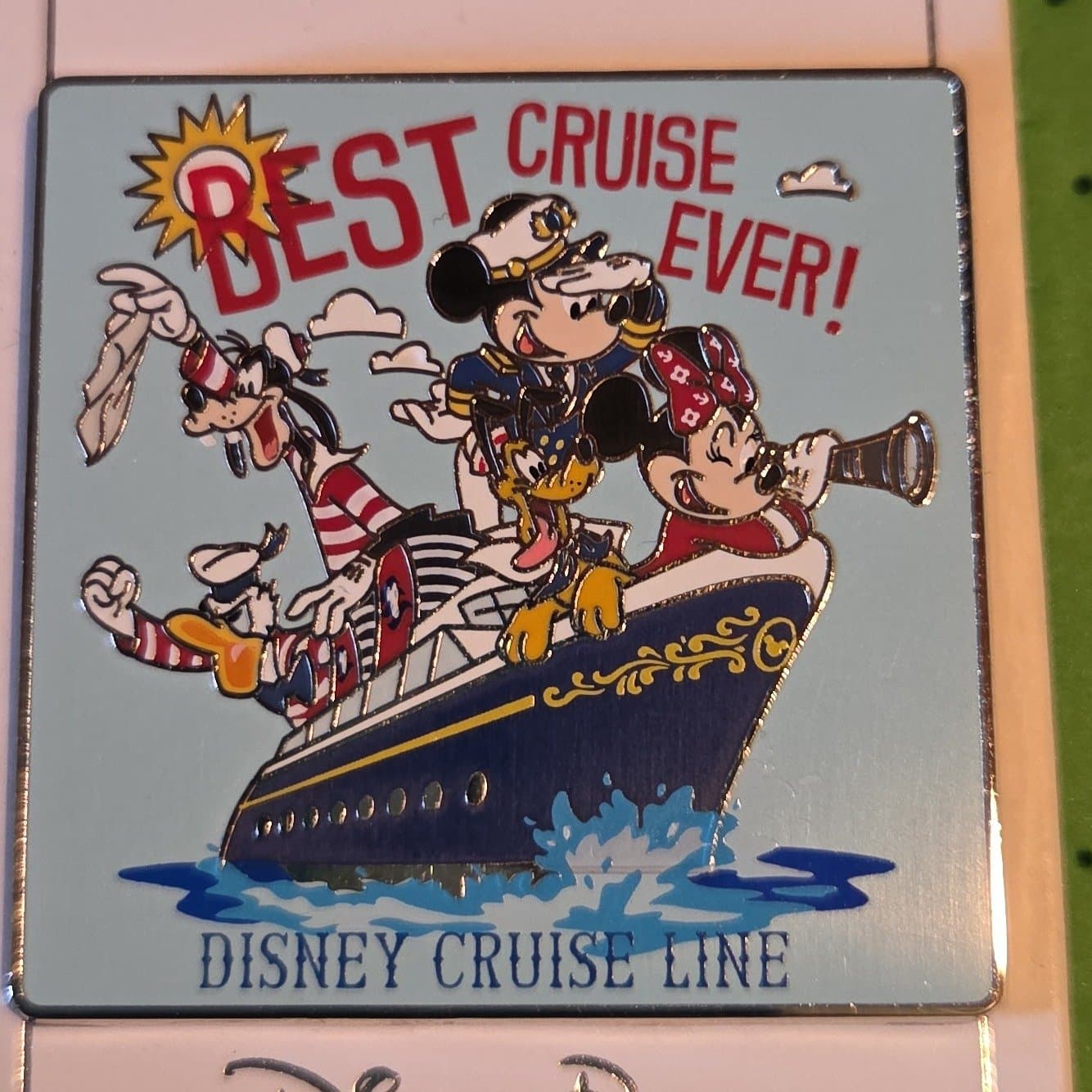 Best Cruise Ever! Mickey & Friends Disney Cruise Line Pin front