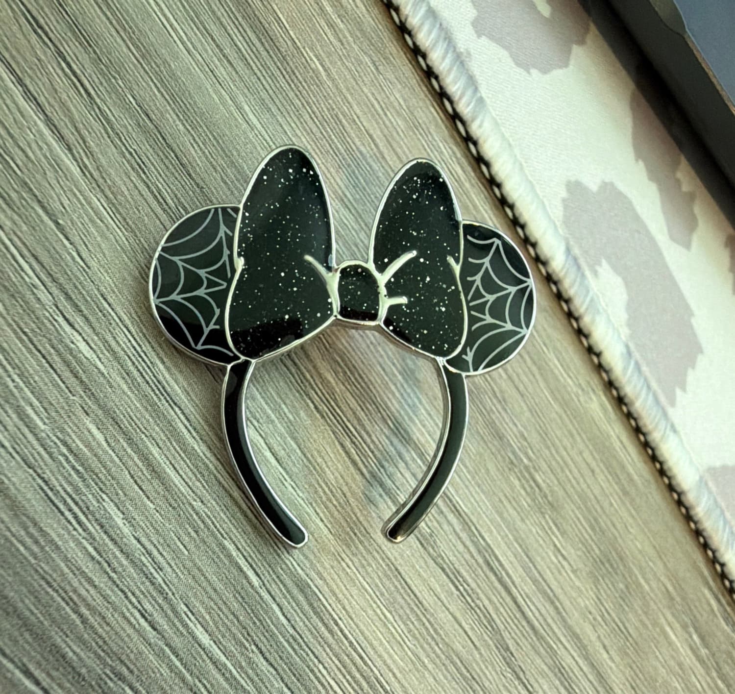Minnie Mouse Glitter Spiderweb Ears Pin front