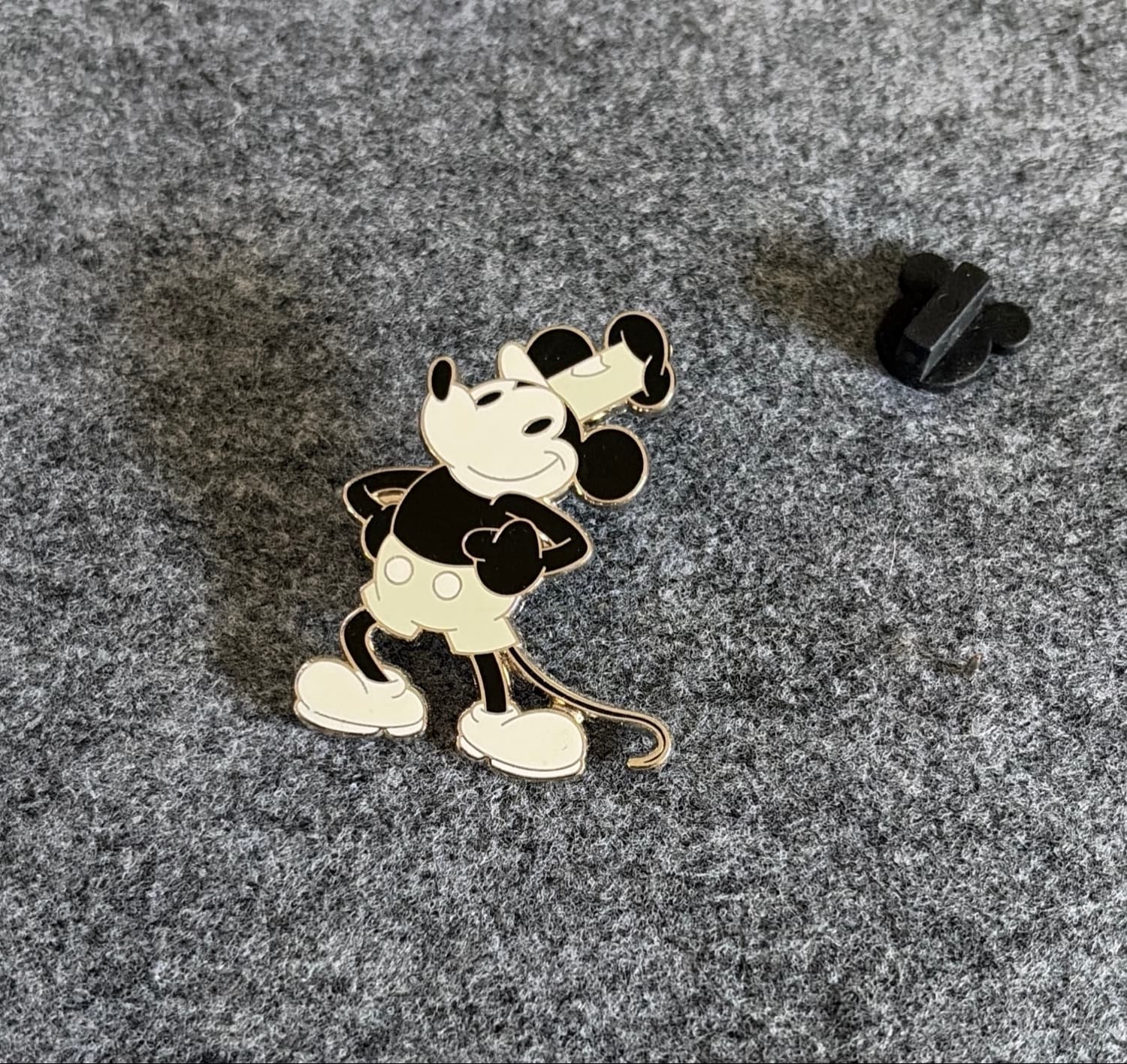 Pie-Eyed Mickey Mouse Classic Pose front