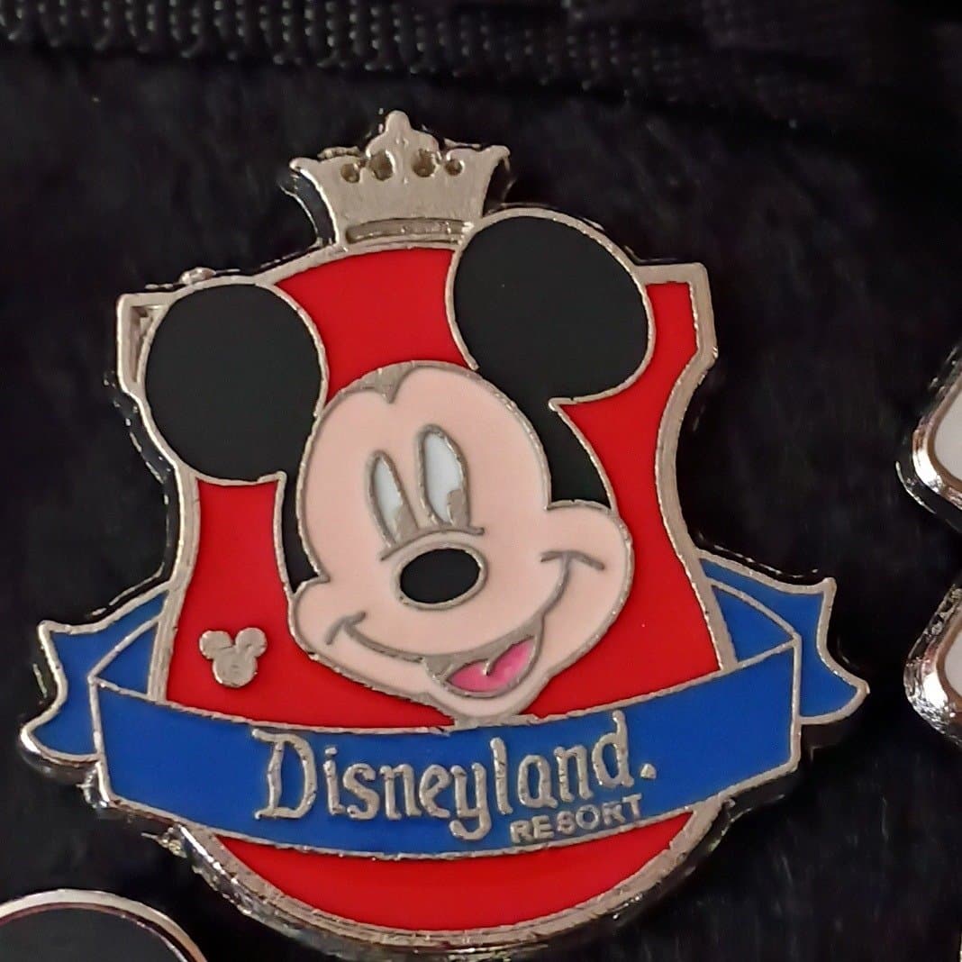 Mickey Mouse Red Crest Disneyland Resort Hidden Mickey Pin front