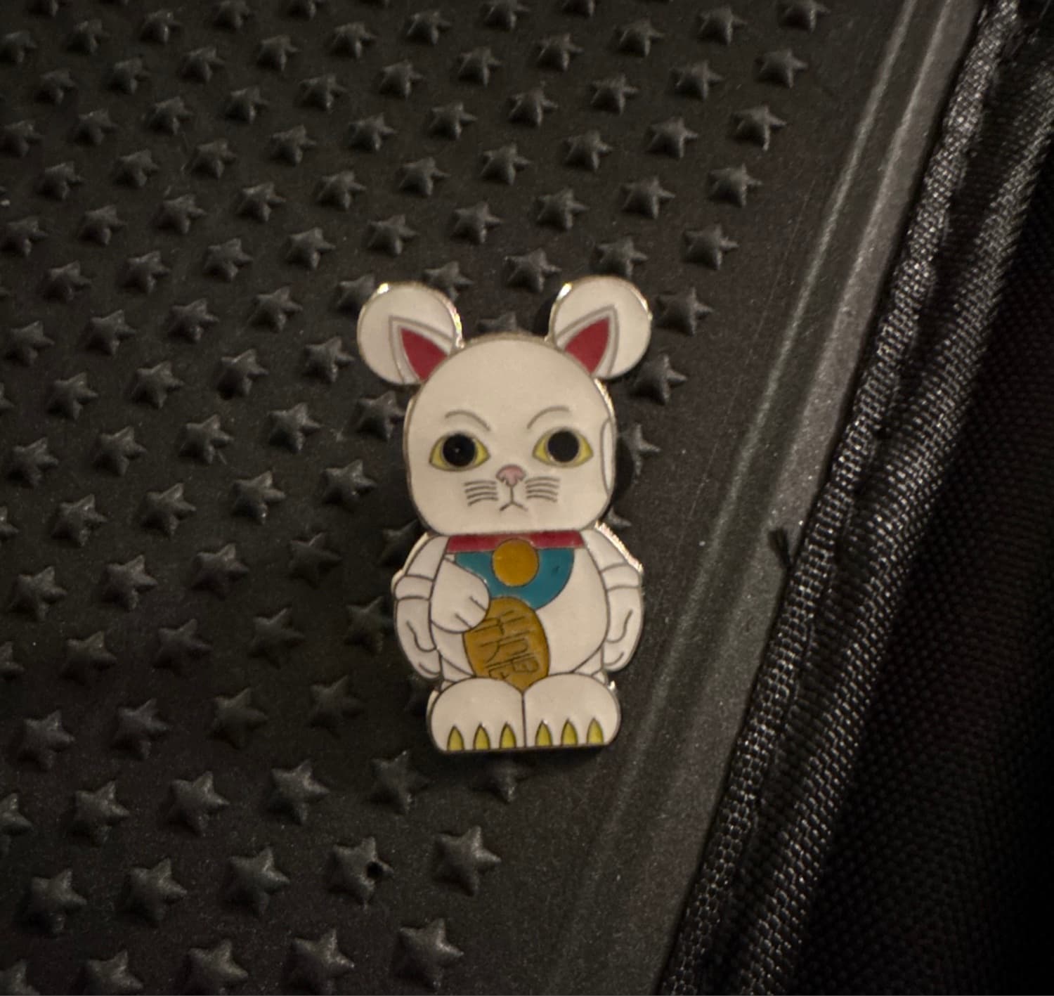 Vinylmation Jr. Good Luck White Cat front