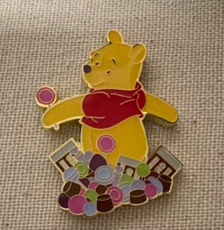 Winnie the Pooh Candy Pile front