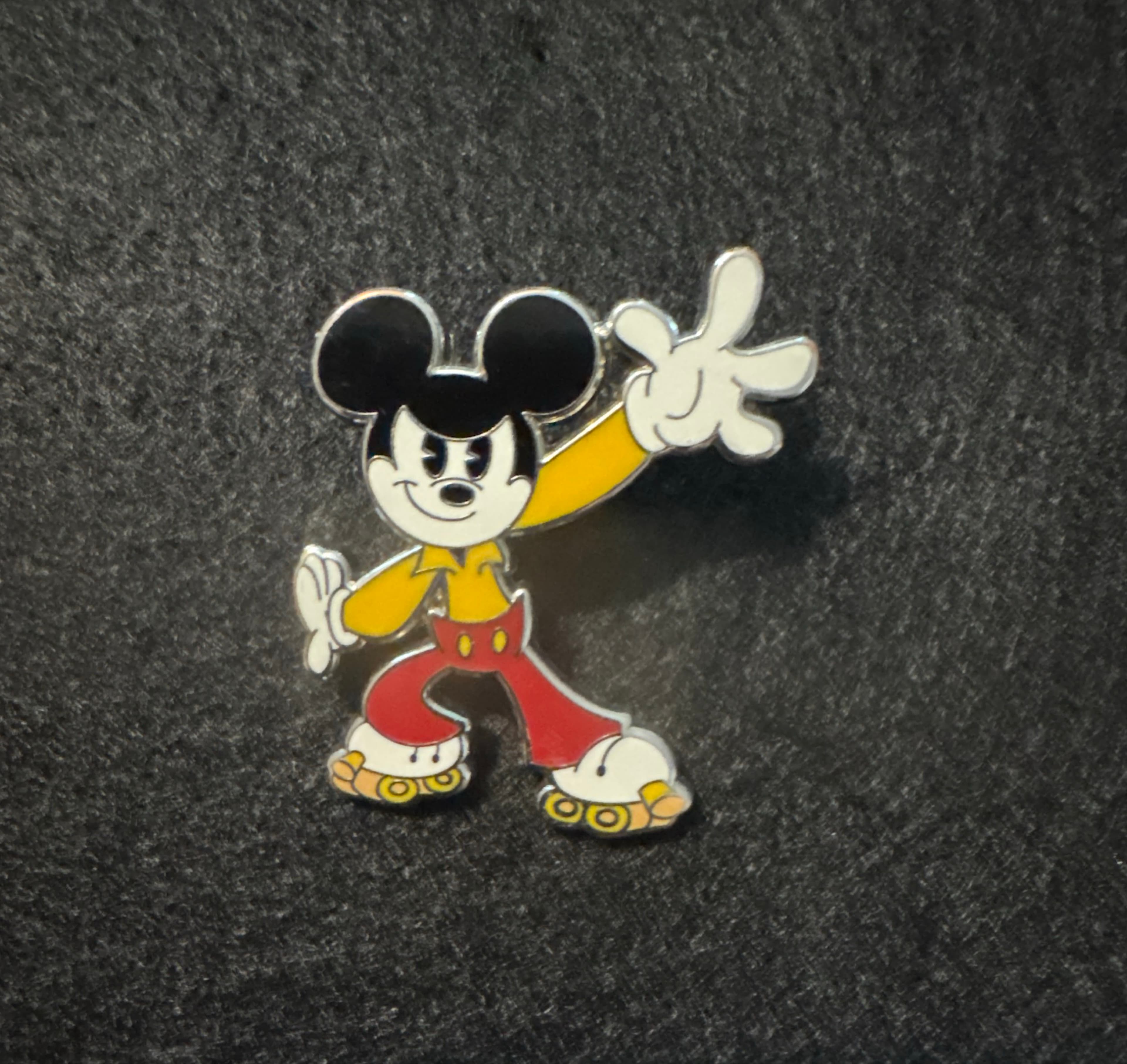 Disco Mickey in Skates - Keep on Rollin' front