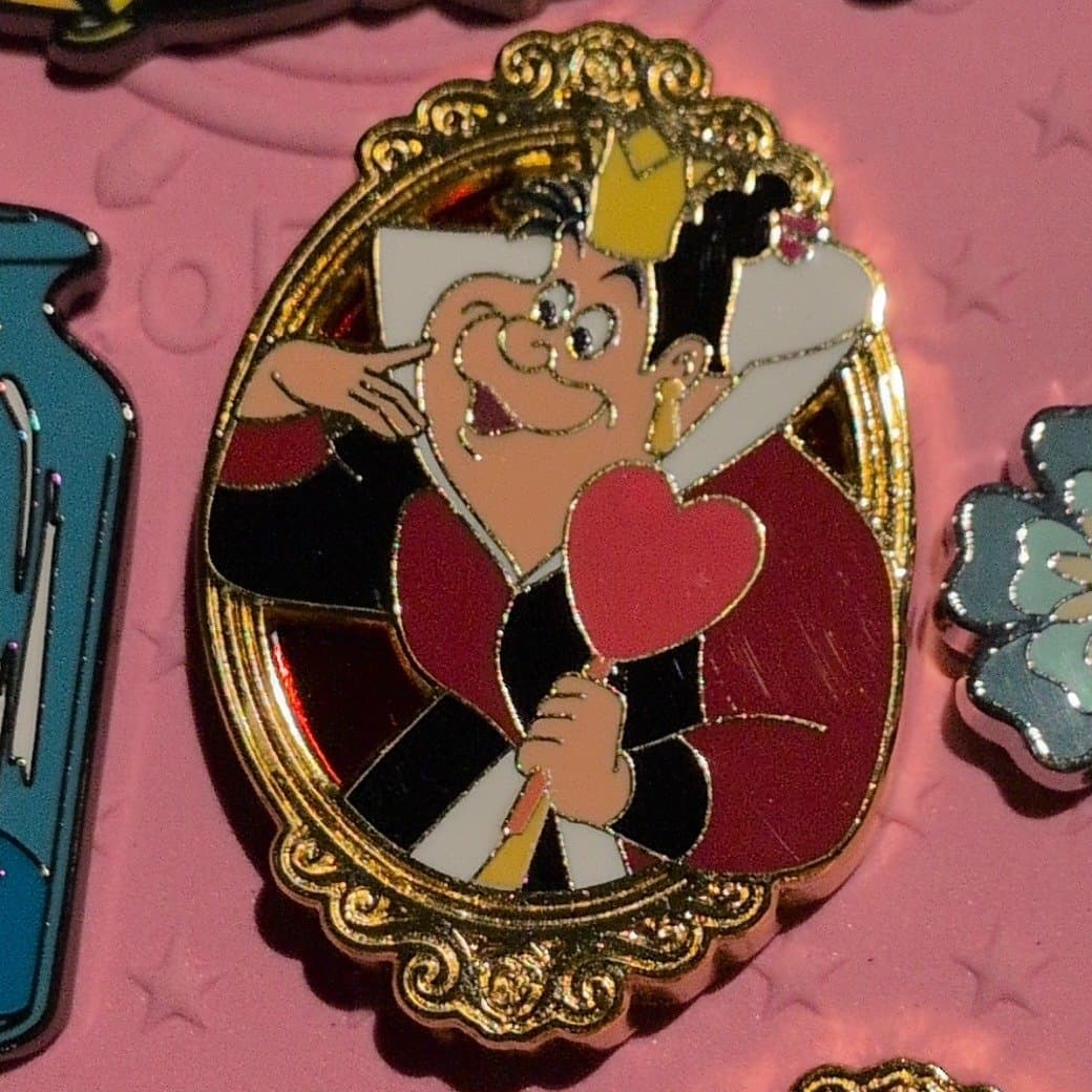 Queen of Hearts Alice in Wonderland Pin front