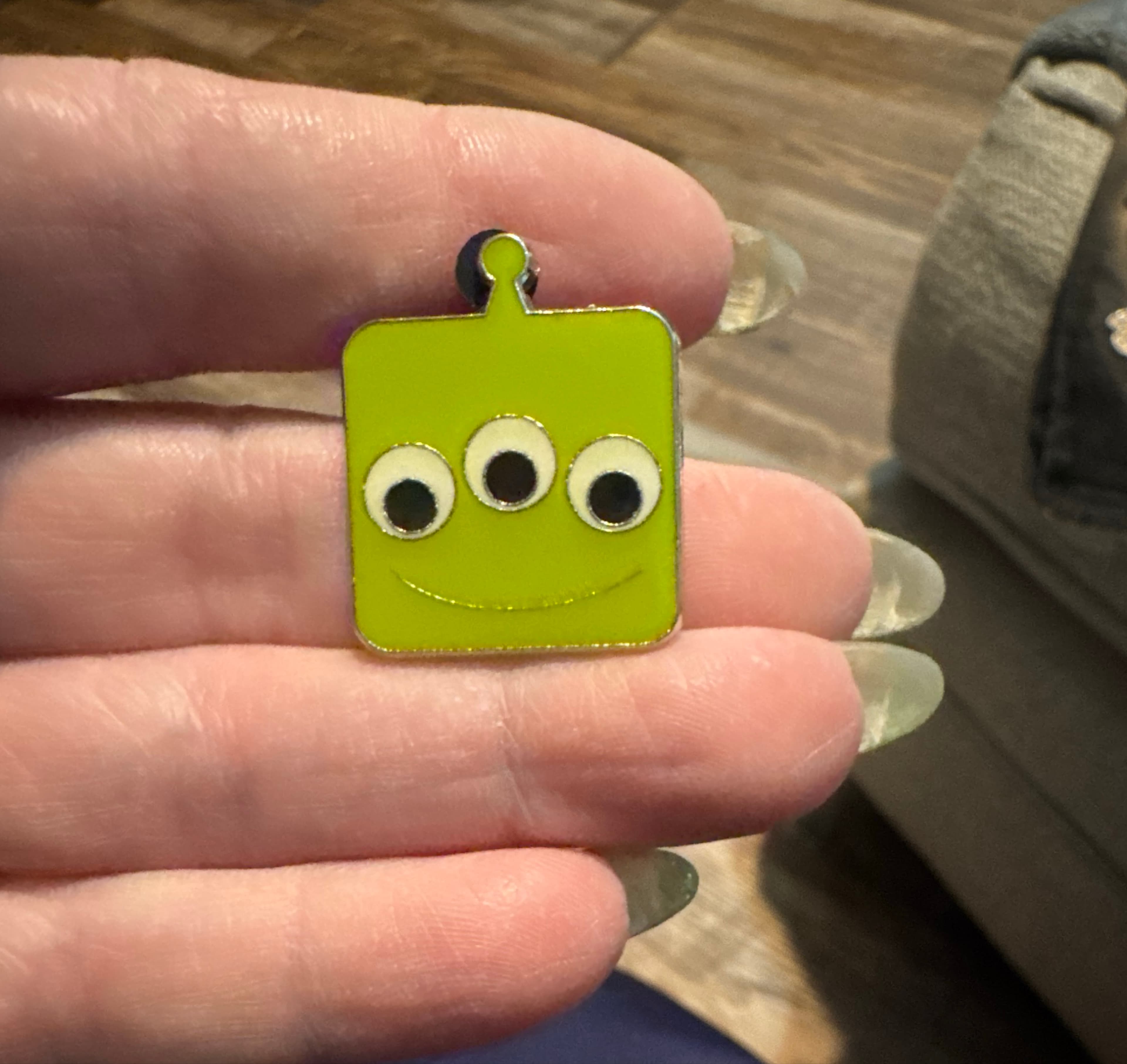 Little Green Man (Alien) - Toy Story Land Mystery Pin front