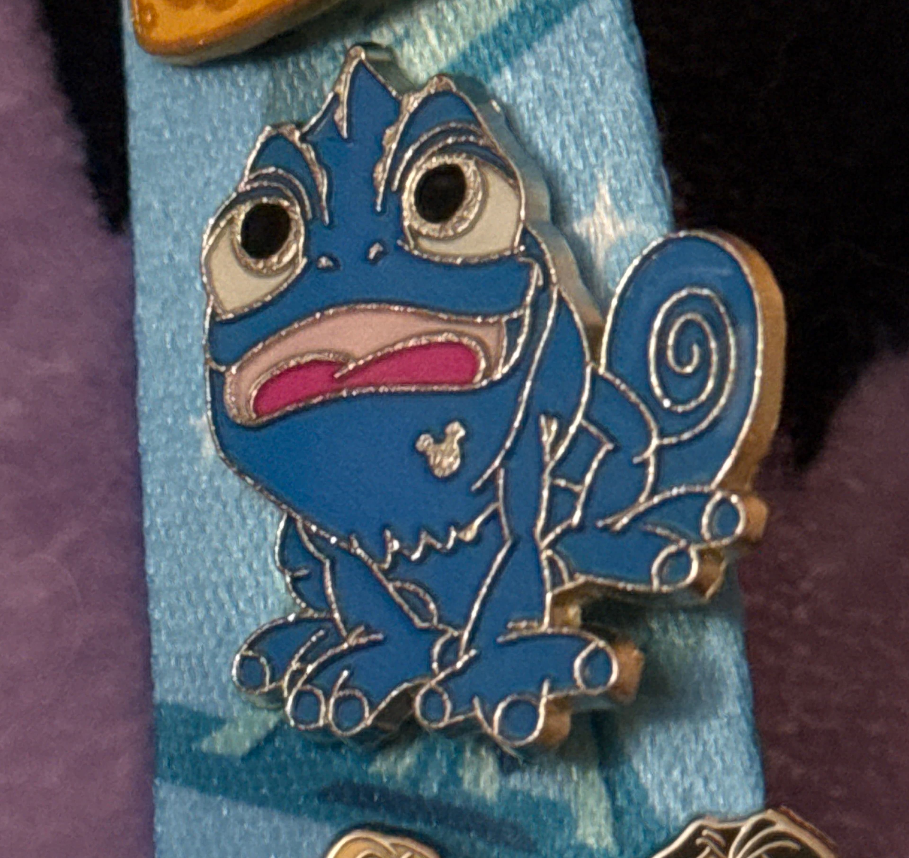 Pascal (Blue) - Colorful Pascal - WDW Hidden Mickey 2014: Wave A front